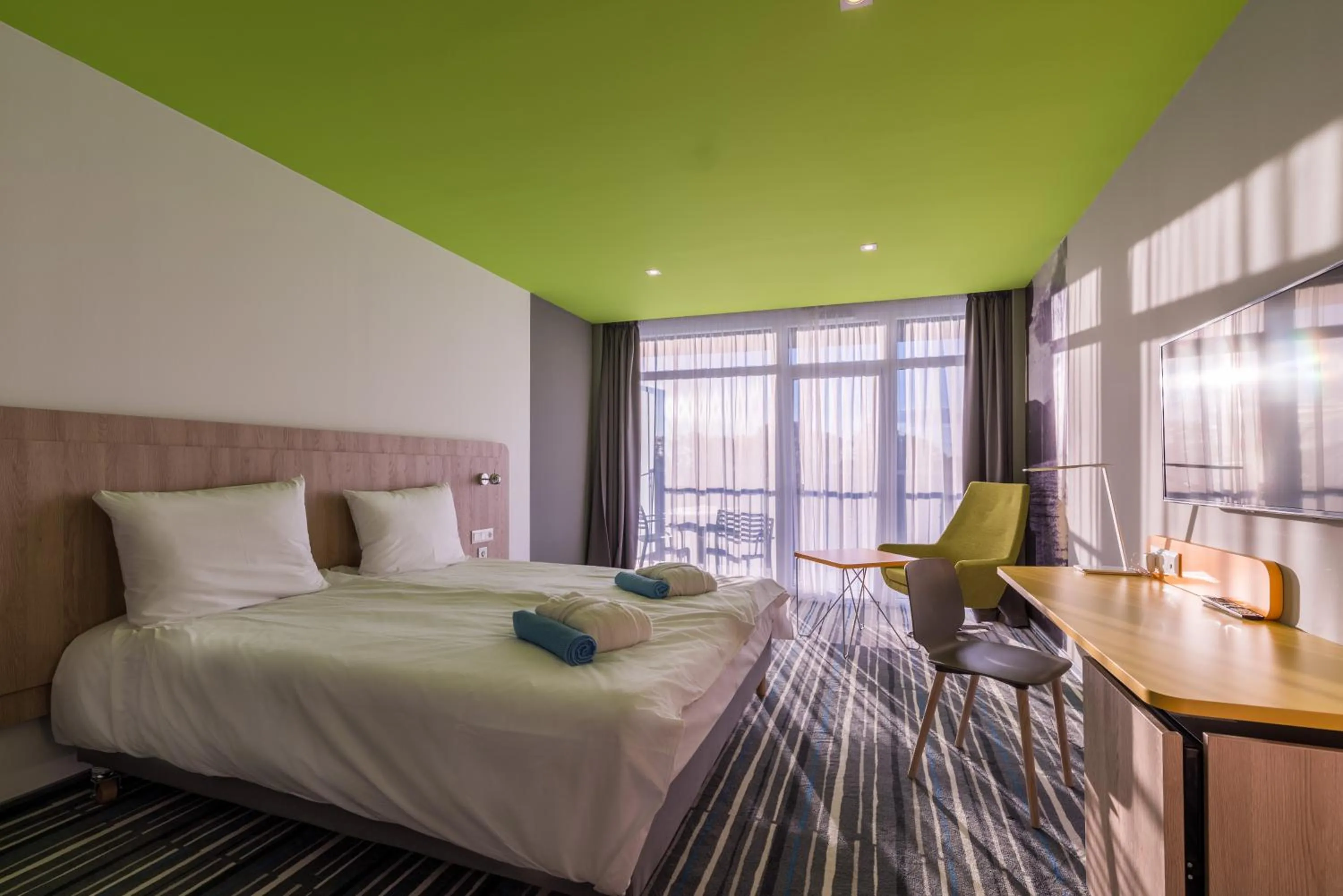 Bedroom, Bed in Park Inn by Radisson Zalakaros Hotel & Spa - All inclusive