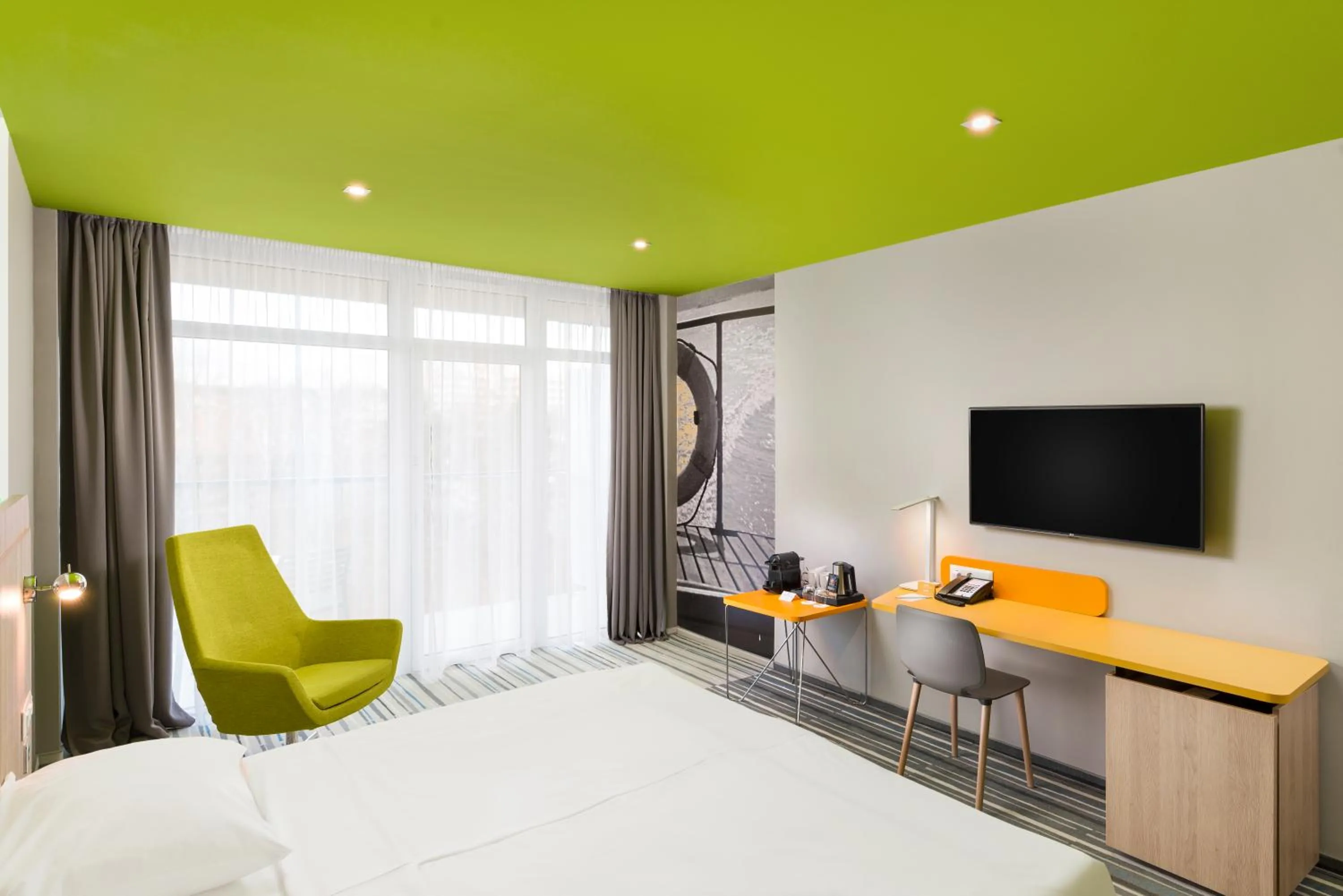 Bedroom, Bed in Park Inn by Radisson Zalakaros Hotel & Spa - All inclusive