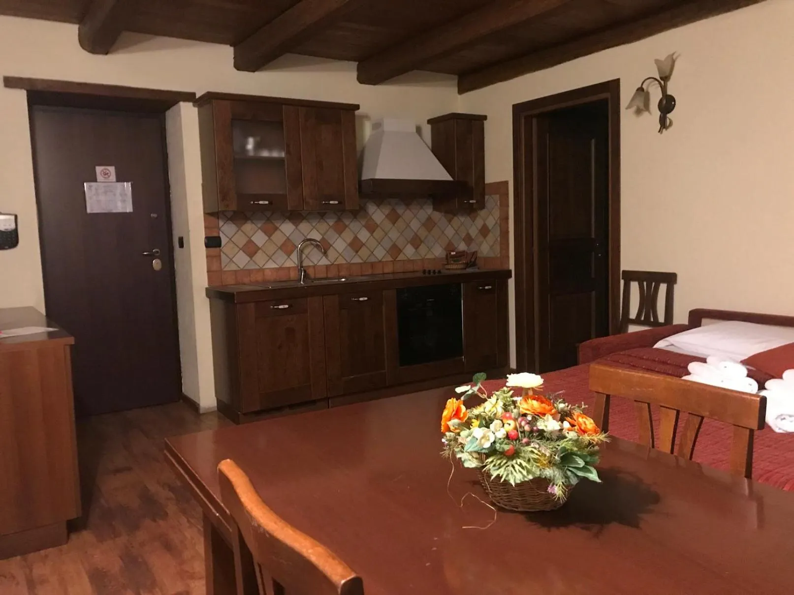 Kitchen or kitchenette in Residence Du Commerce