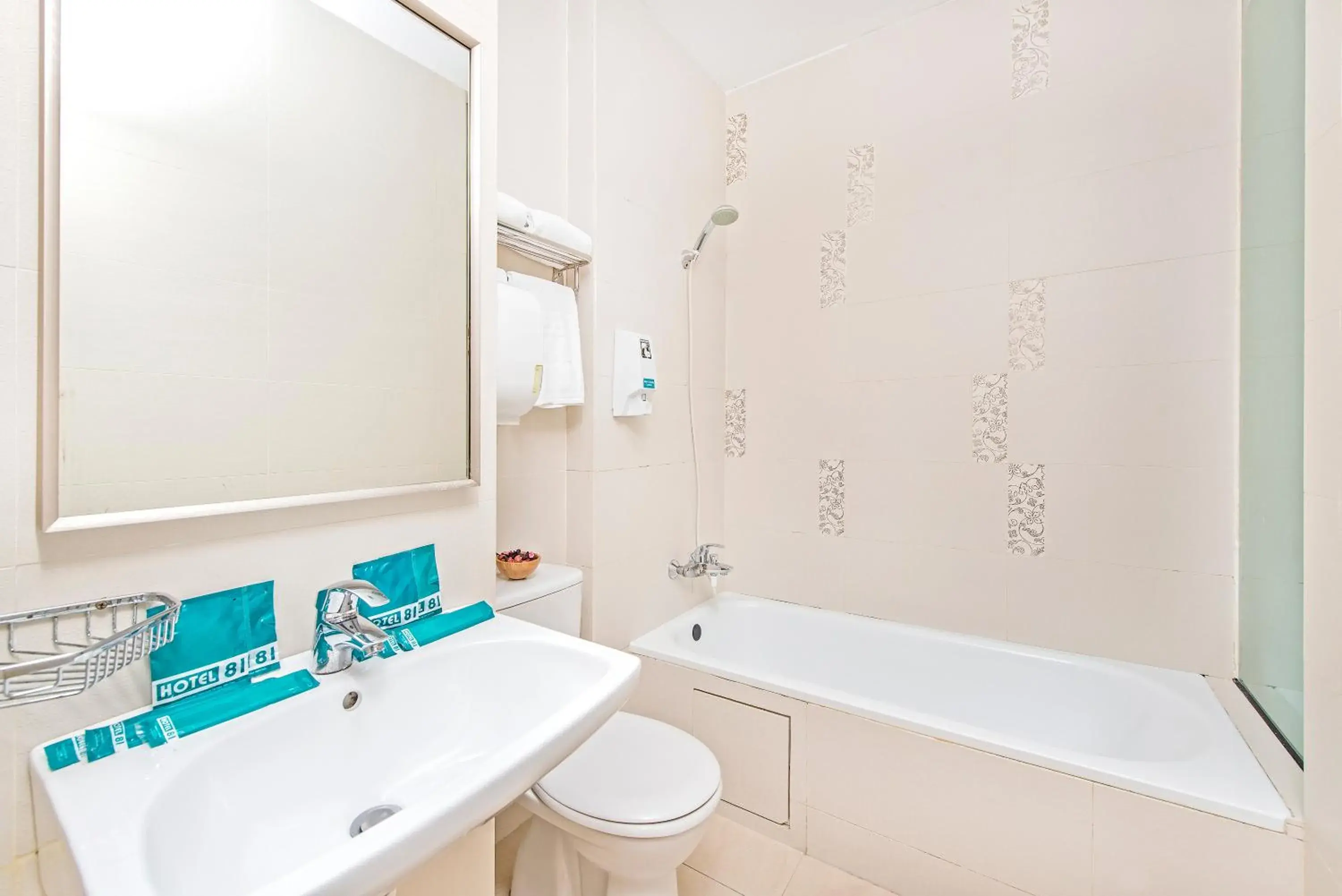 Triple Room in Hotel 81 Dickson Triple Room in Hotel 81 Dickson