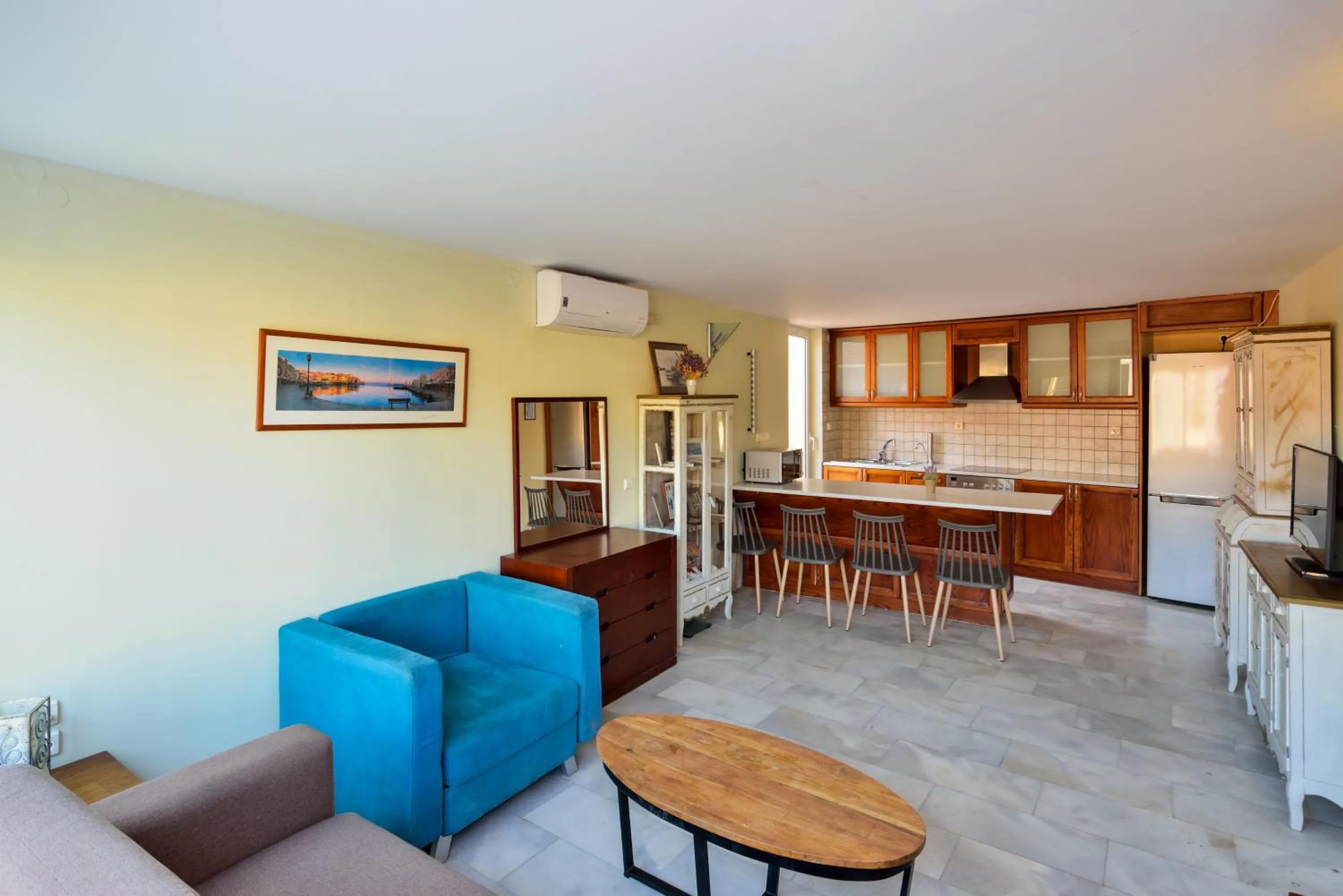 Kitchen or kitchenette in Elma's Dream Apartments & Villas