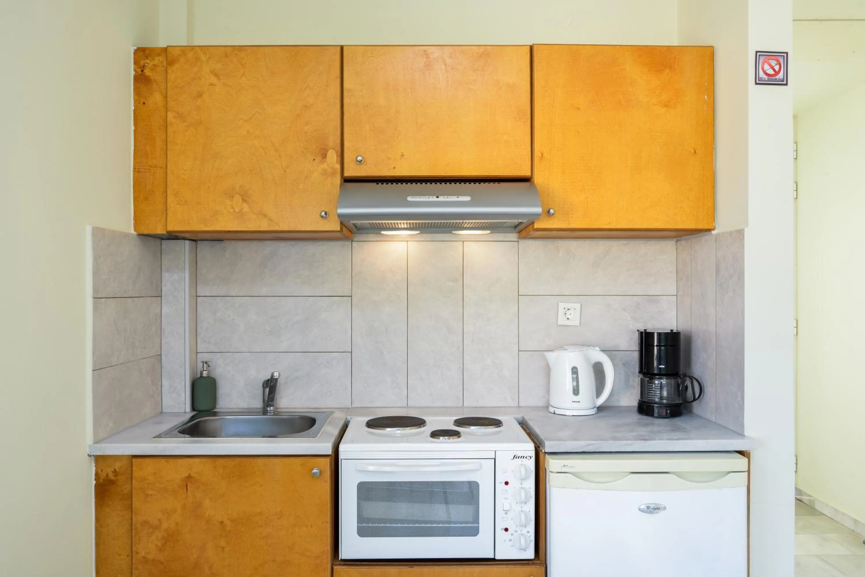 Kitchen or kitchenette in Elma's Dream Apartments & Villas