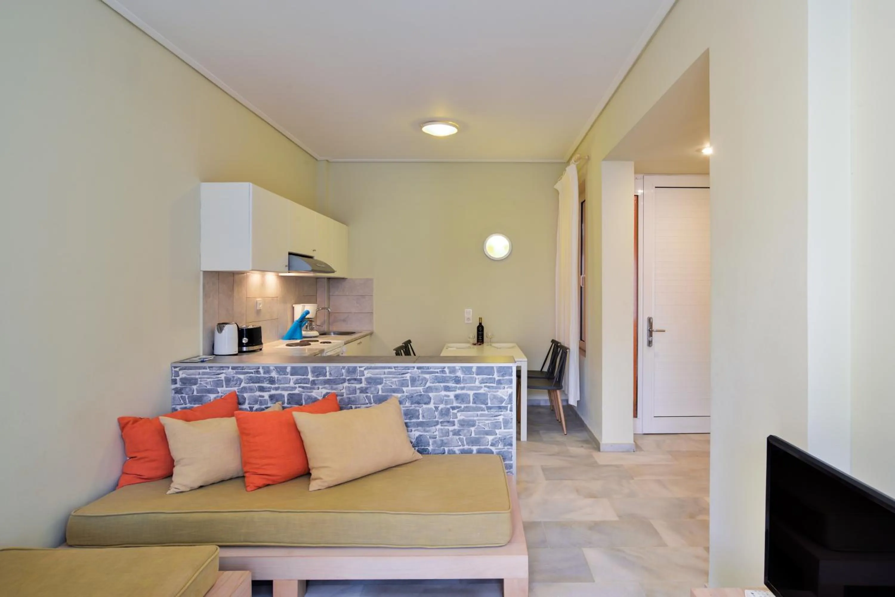 Seating area in Elma's Dream Apartments & Villas