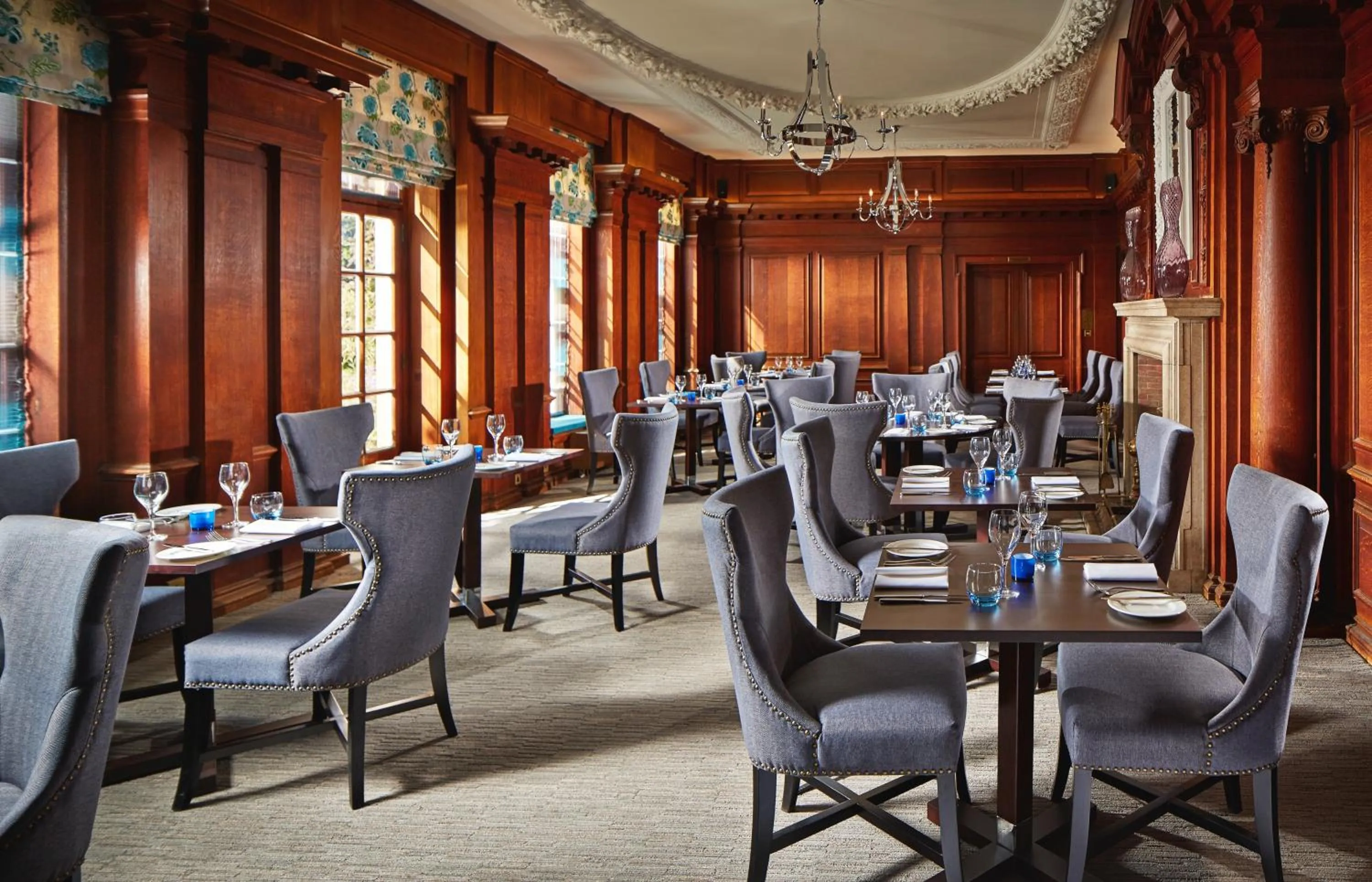 Restaurant/places to eat in Barnett Hill Hotel