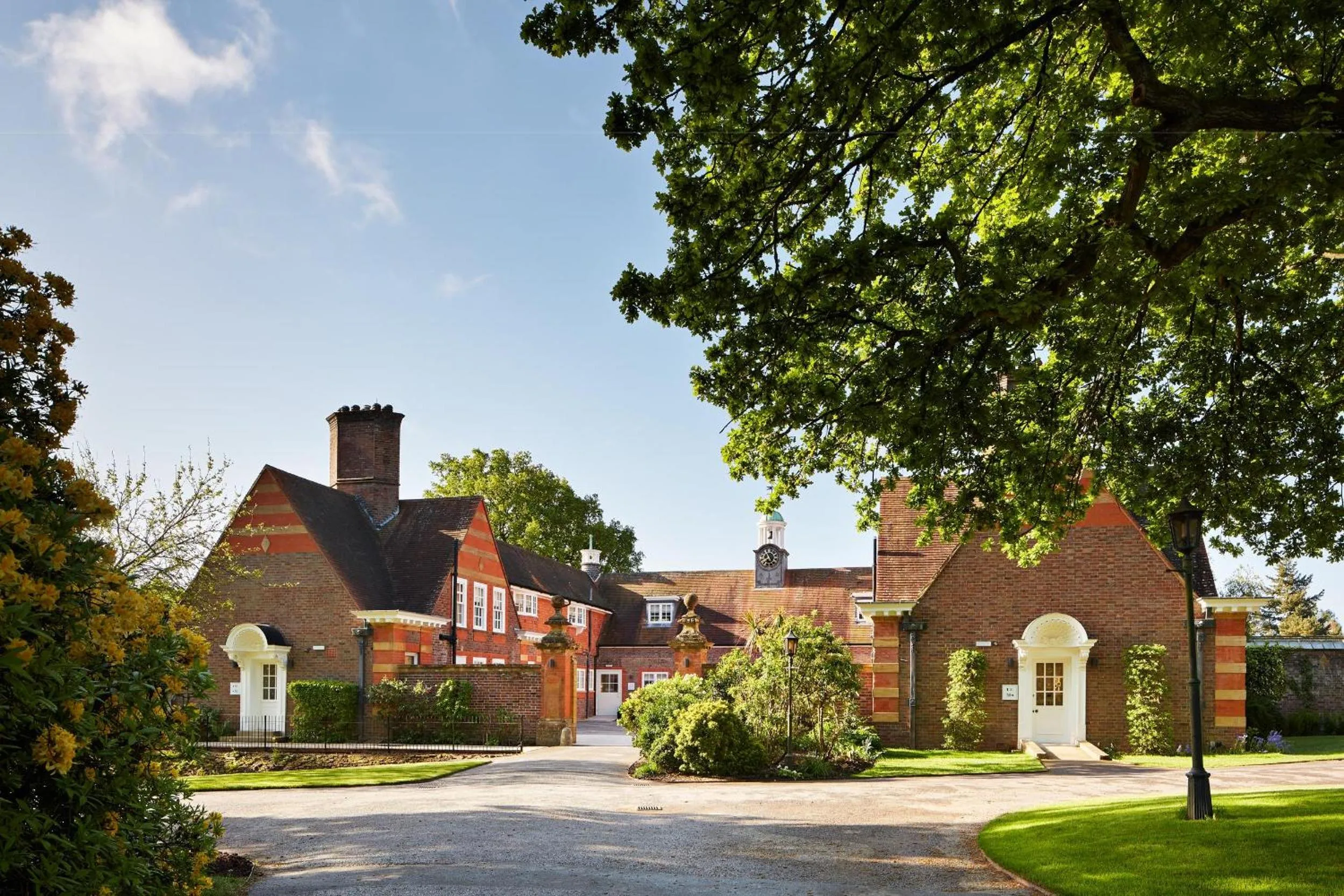 Property building in Barnett Hill Hotel