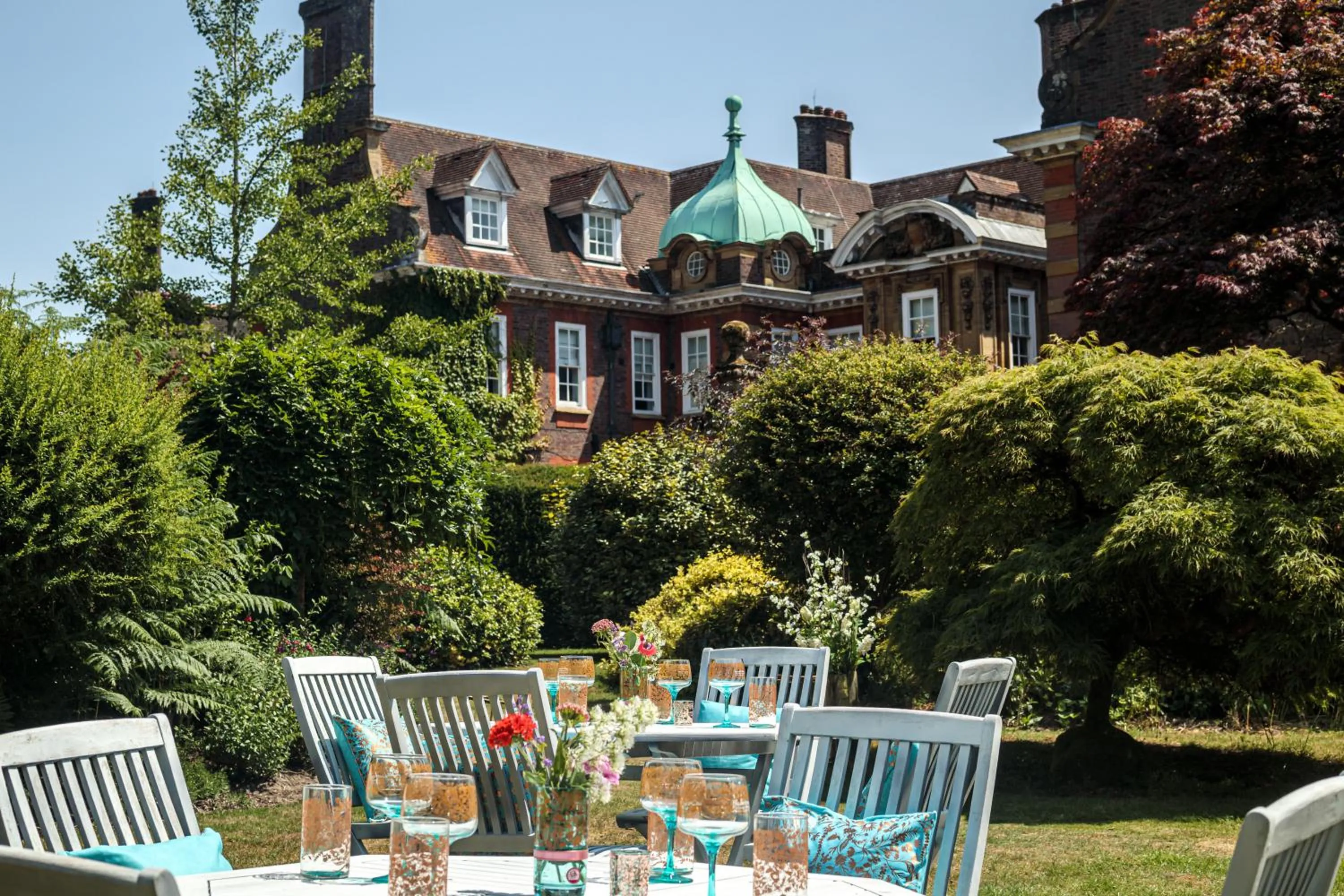 Garden in Barnett Hill Hotel