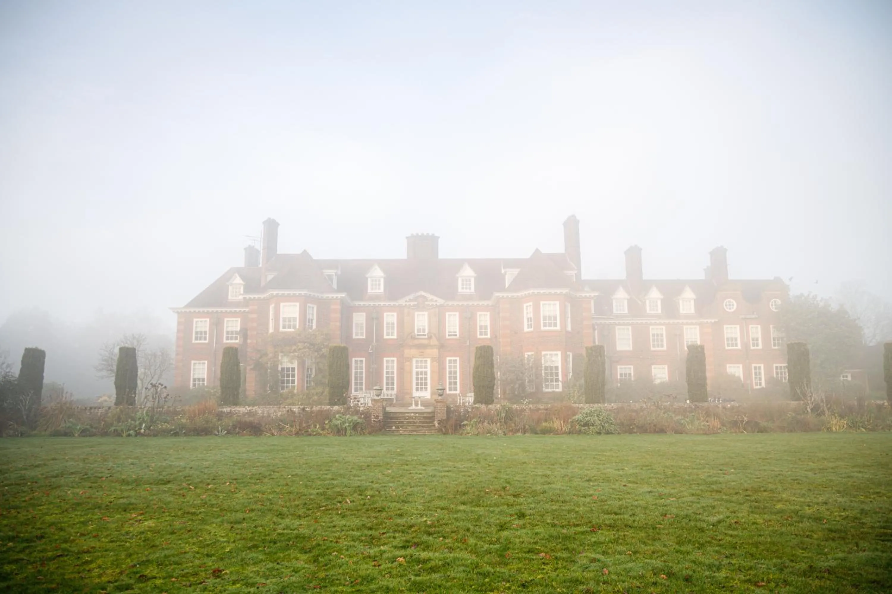 Facade/entrance in Barnett Hill Hotel
