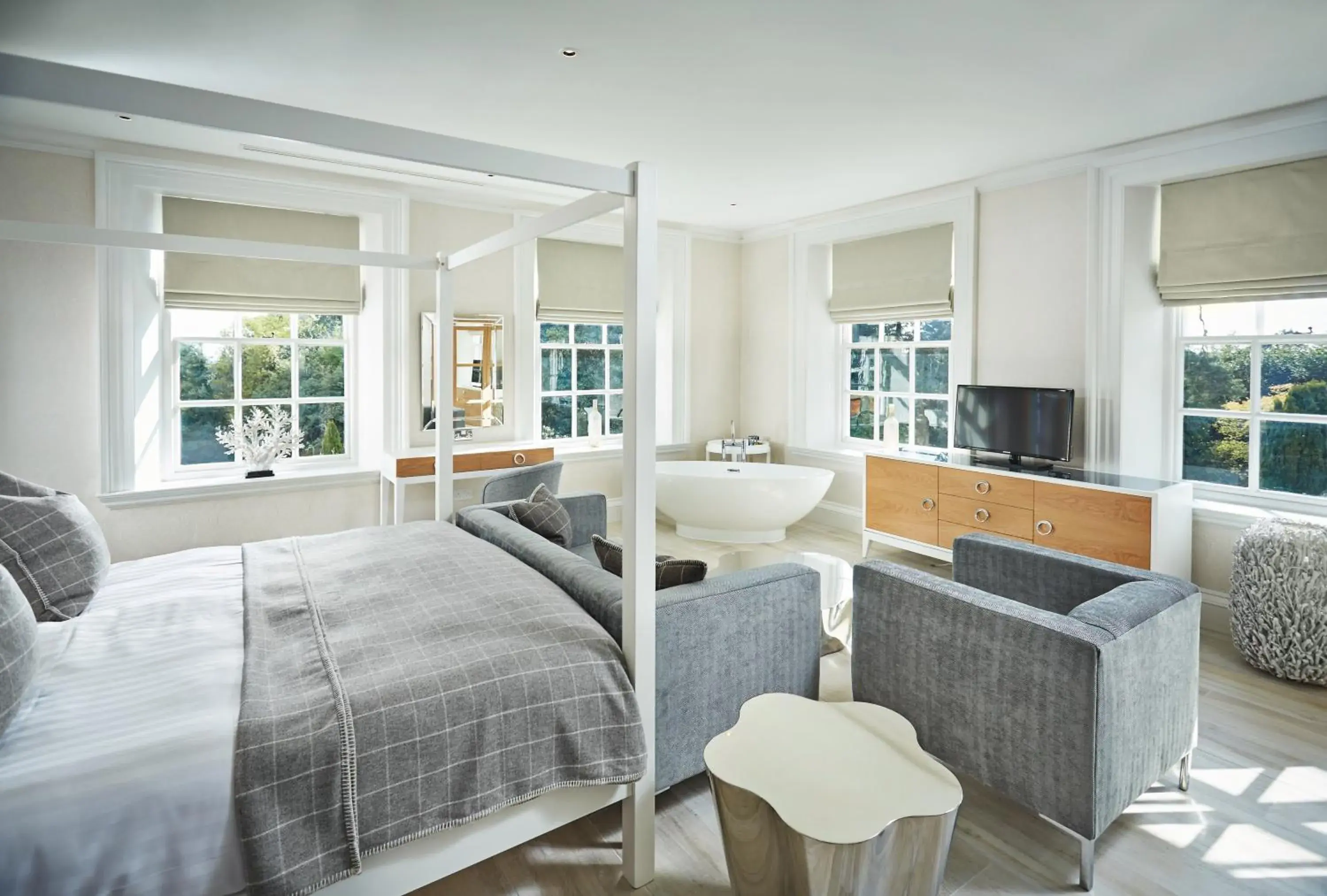 Junior Suite in Barnett Hill Hotel Junior Suite in Barnett Hill Hotel