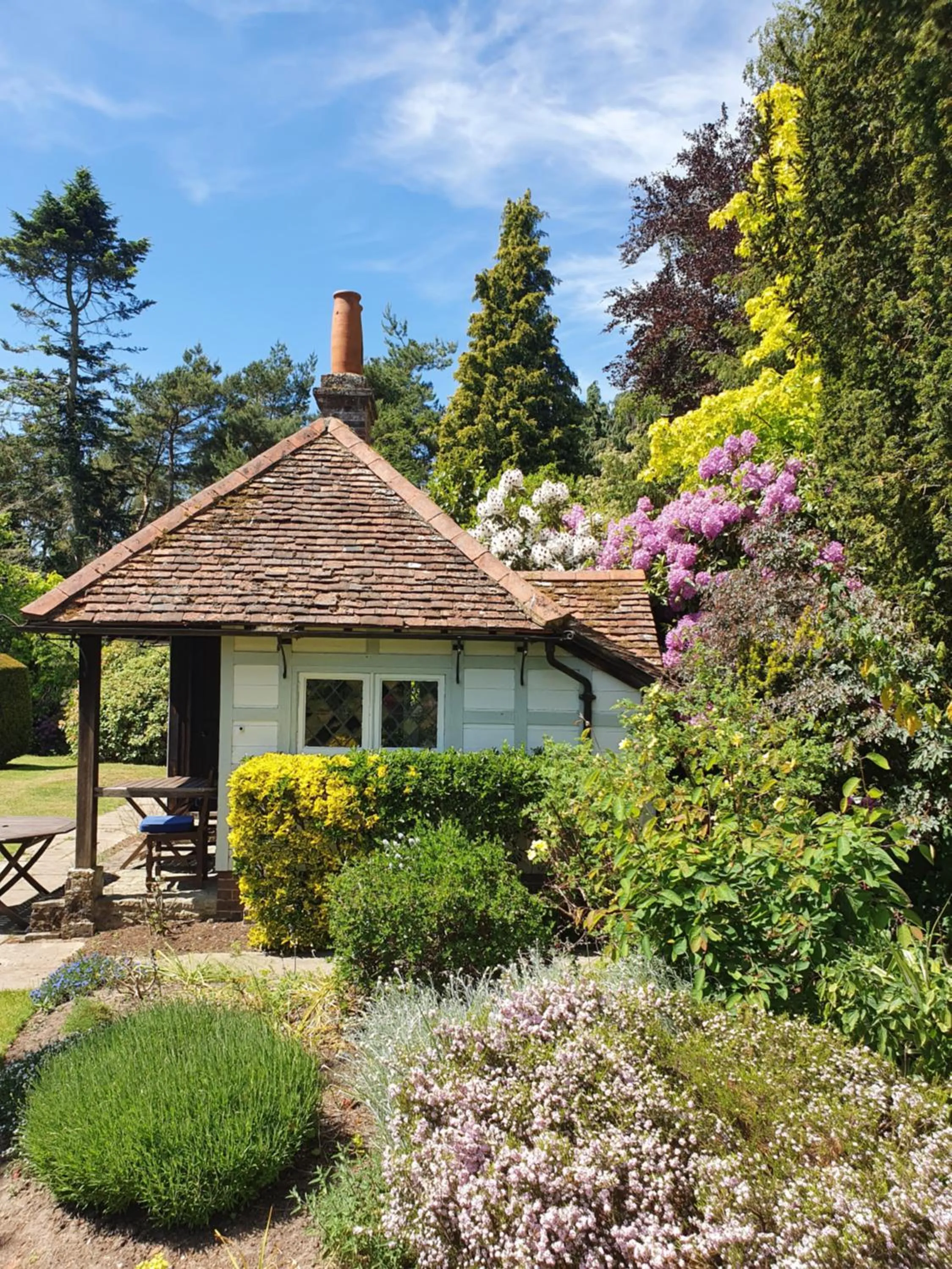 Property building in Barnett Hill Hotel