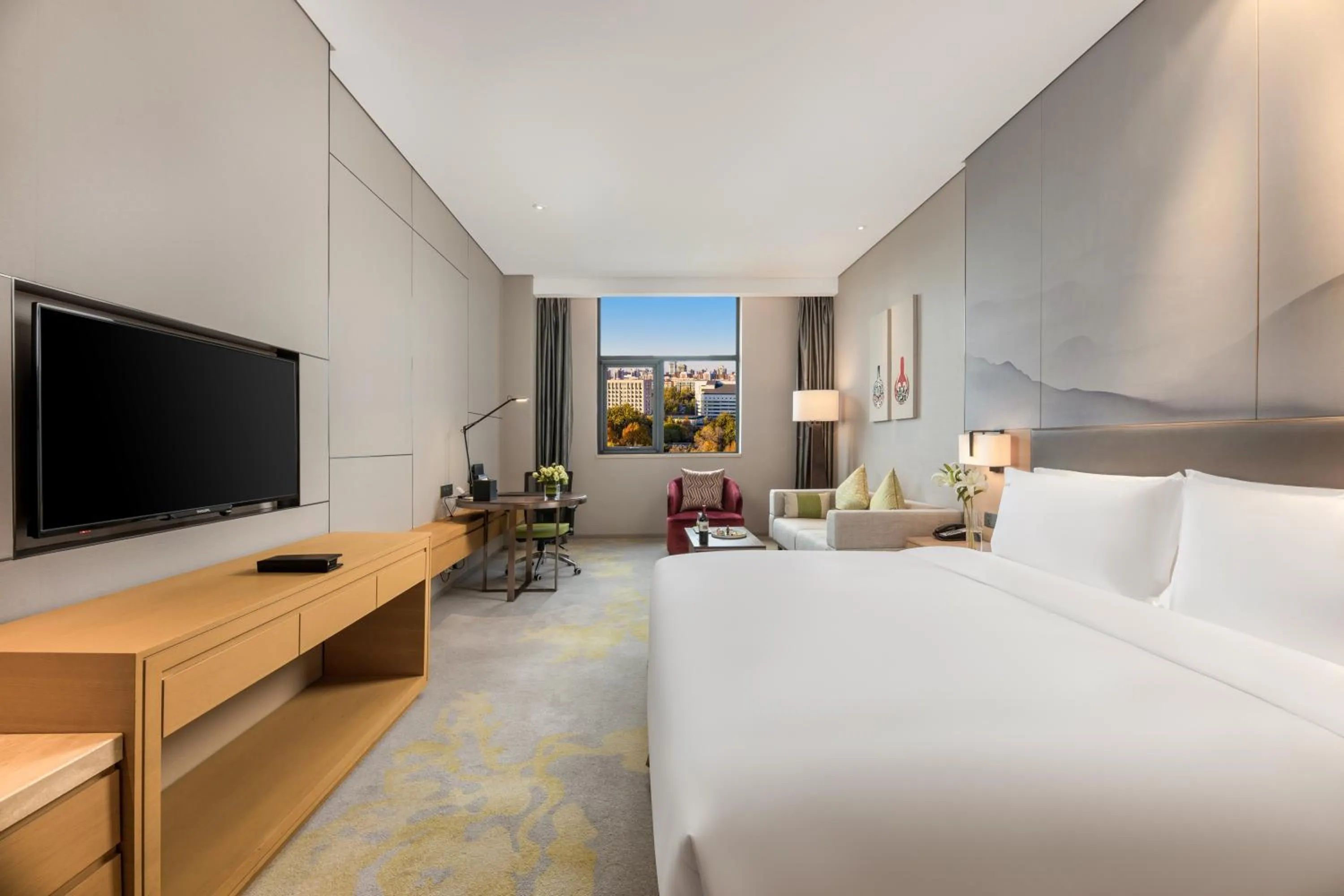 Photo of the whole room, Bed in Holiday Inn Baoji Central by IHG