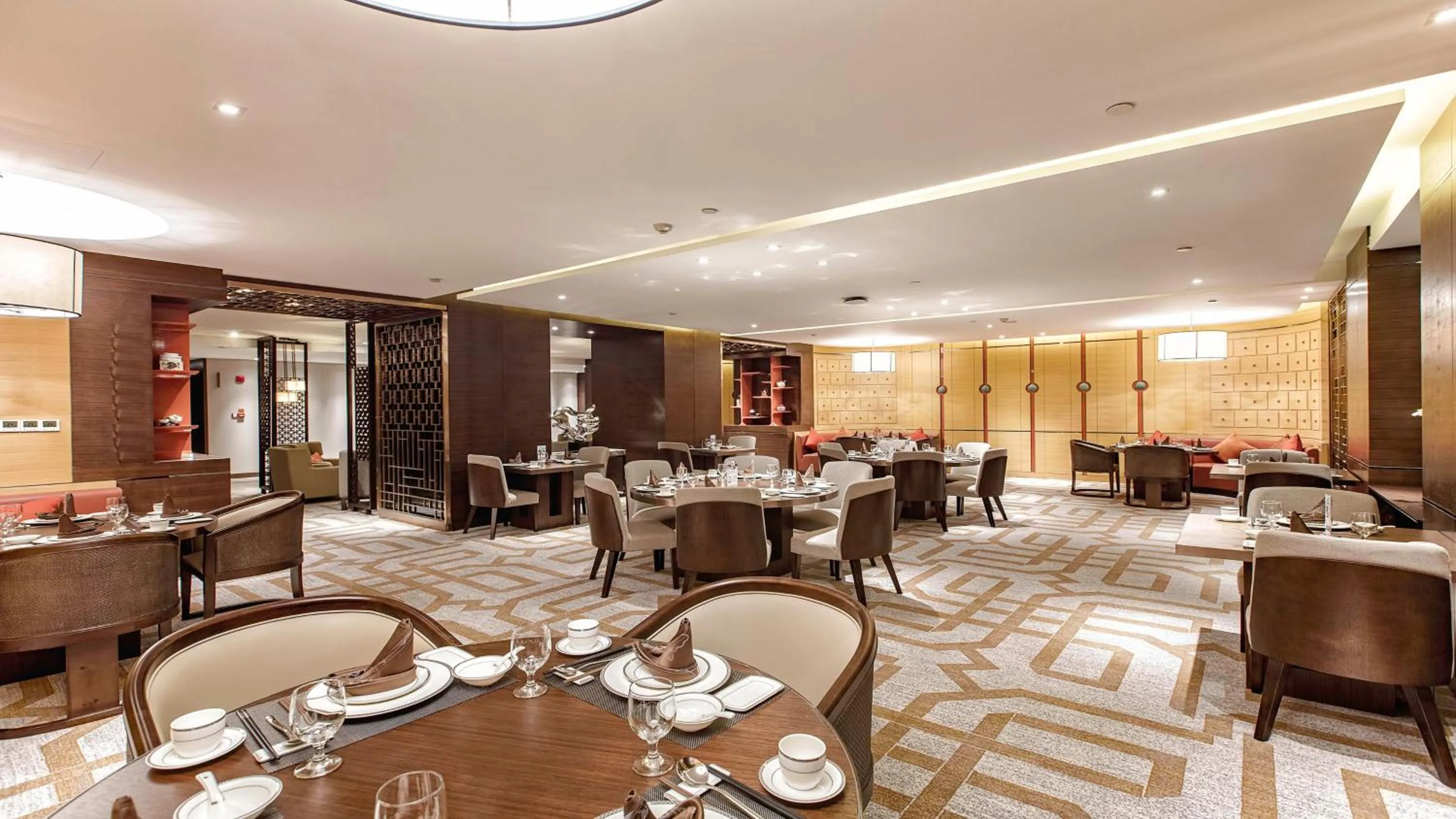 Restaurant/places to eat in Holiday Inn Baoji Central by IHG