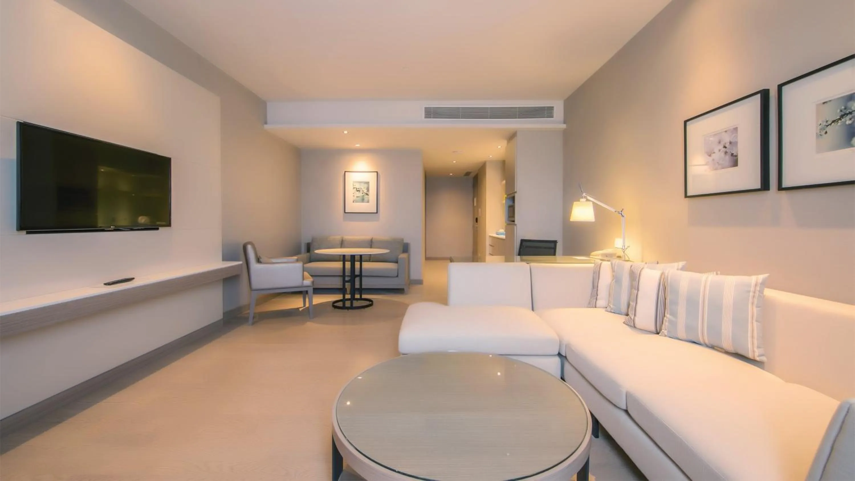 Bedroom in Holiday Inn & Suites Rayong City Centre by IHG