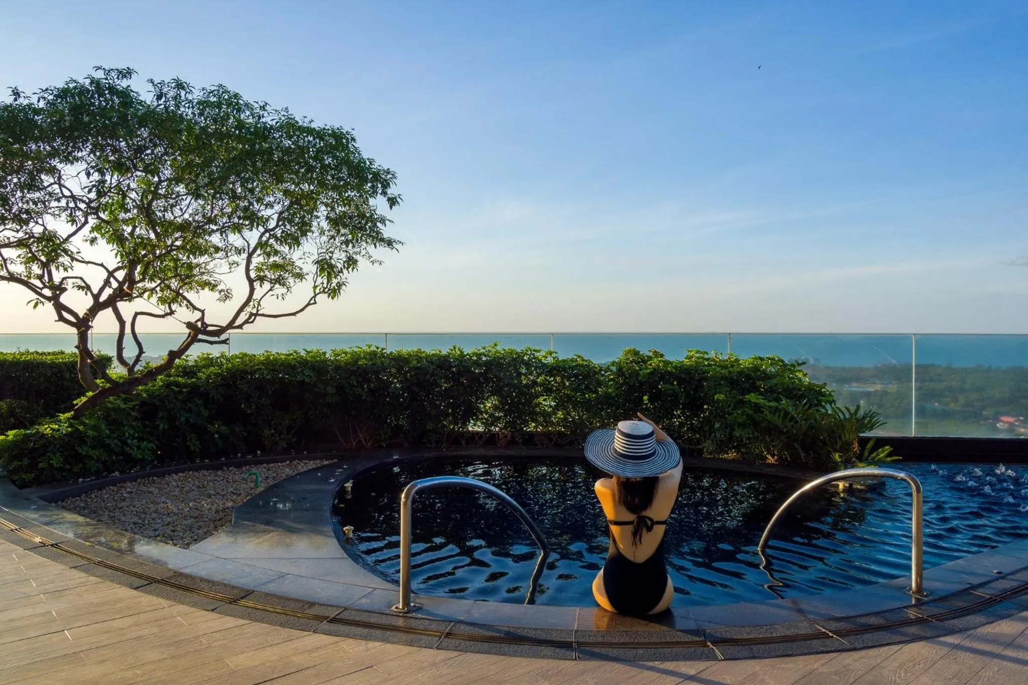 Pool view in Holiday Inn & Suites Rayong City Centre by IHG