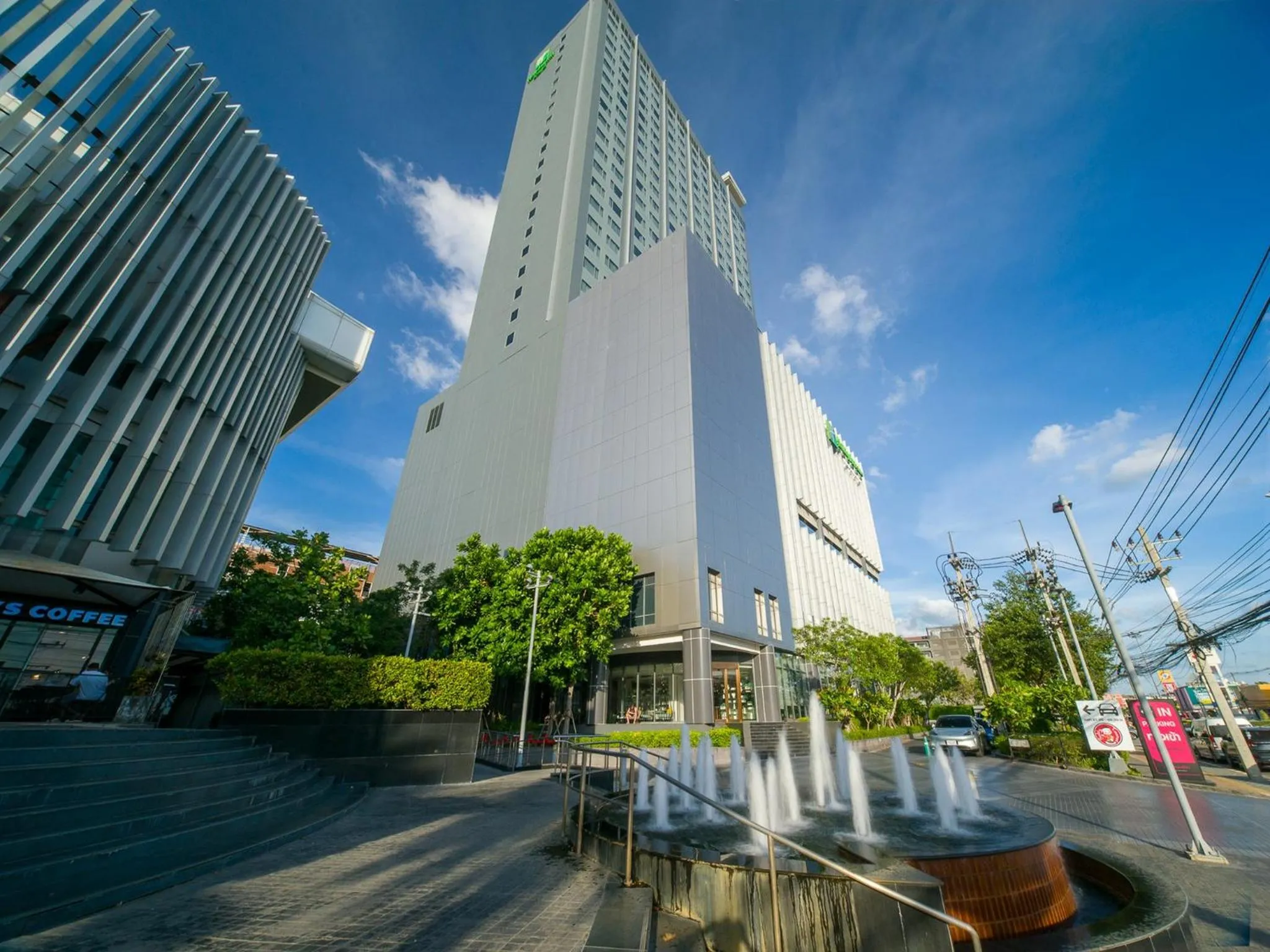 Property building in Holiday Inn & Suites Rayong City Centre by IHG