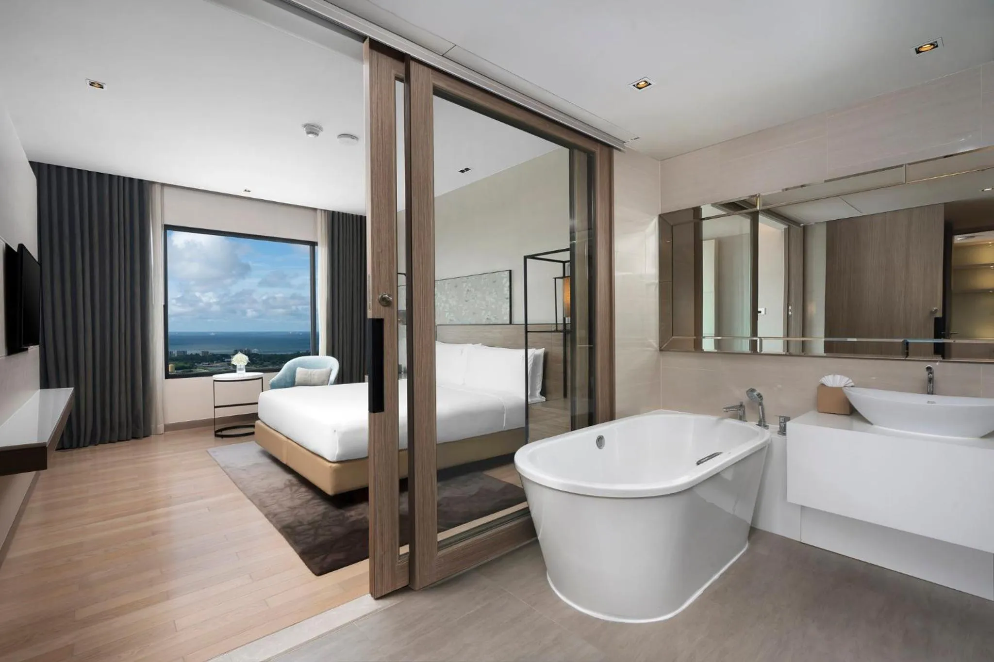 Photo of the whole room in Holiday Inn & Suites Rayong City Centre by IHG