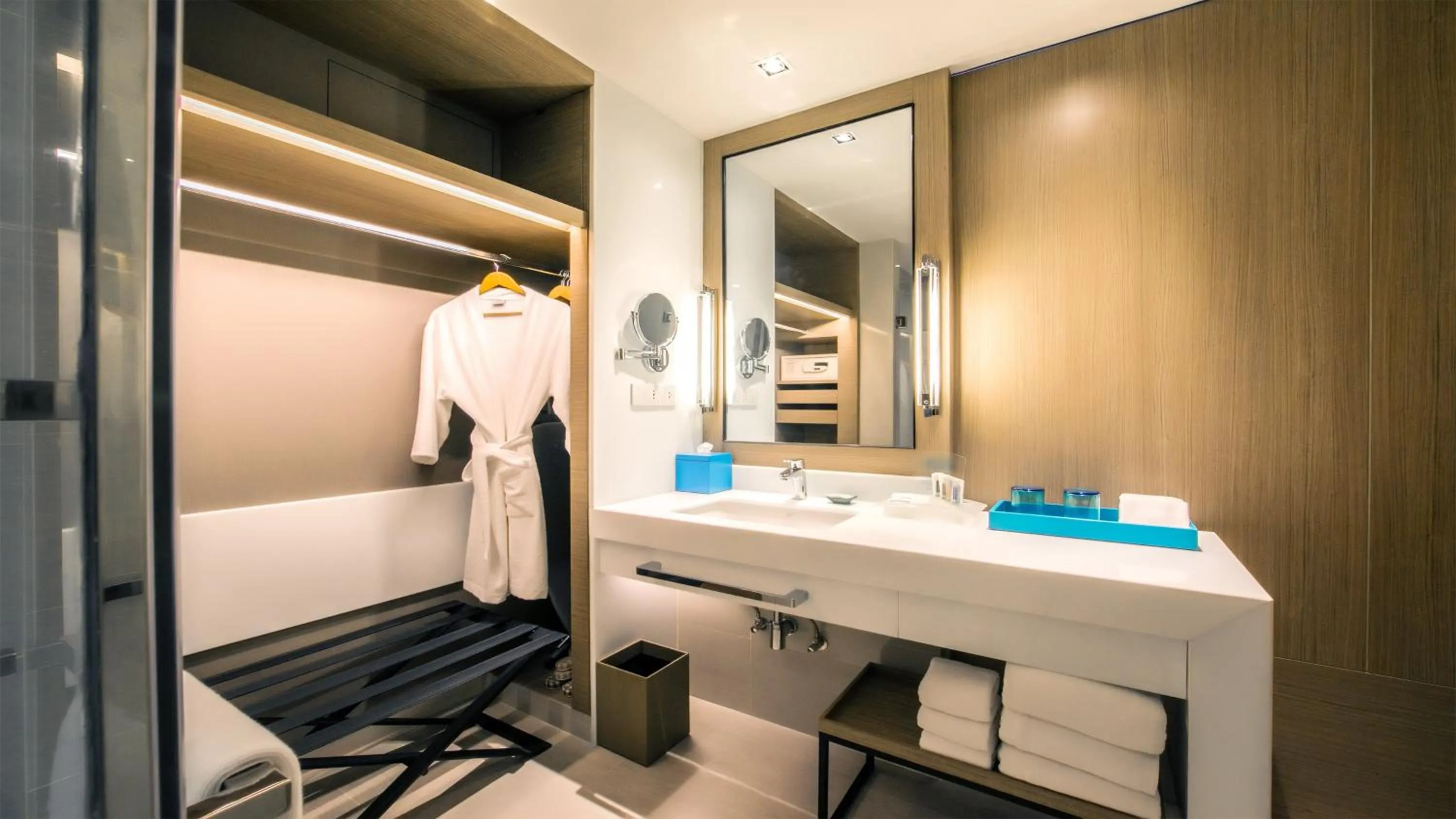 Bathroom in Holiday Inn & Suites Rayong City Centre by IHG