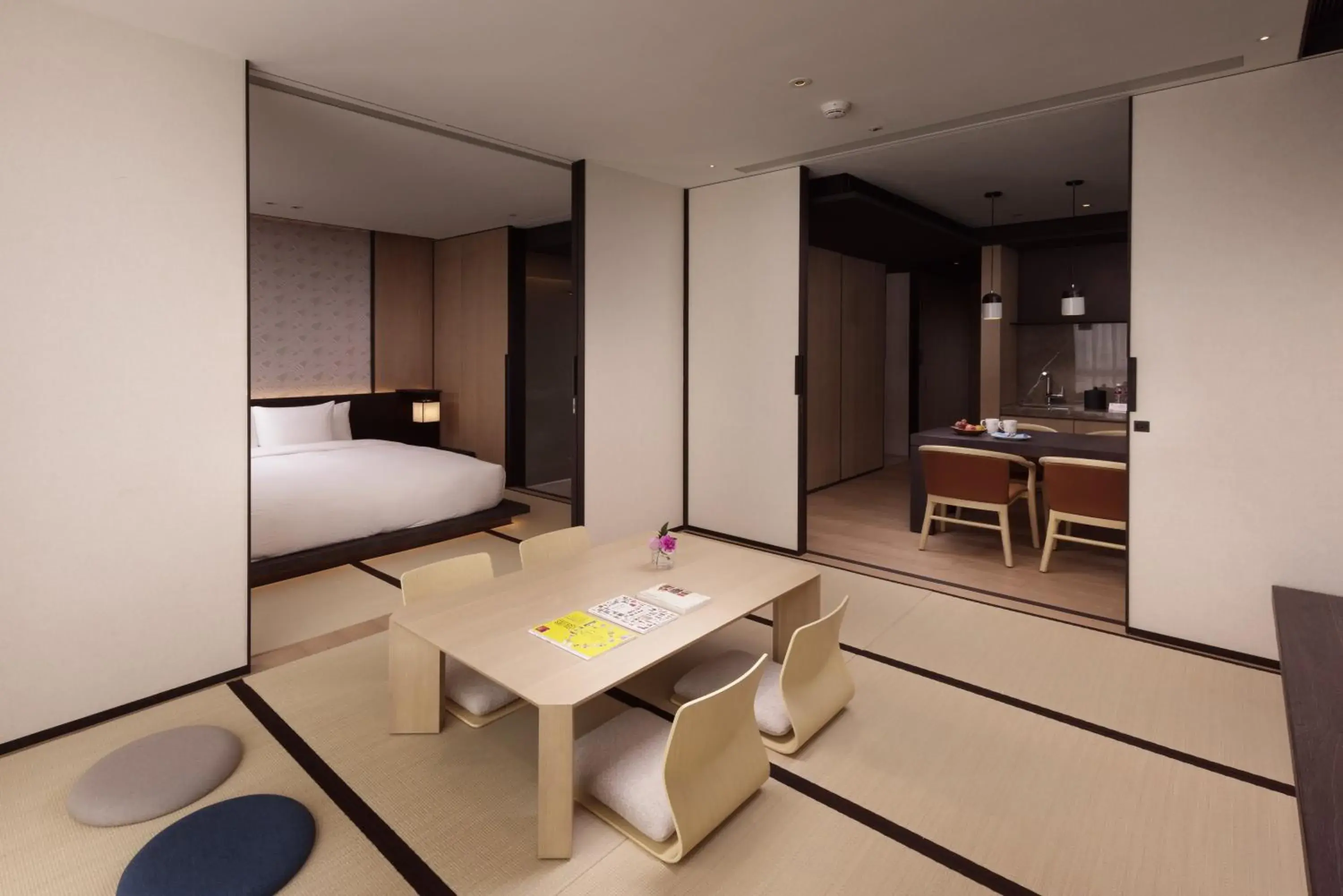 Premium King Room in Crowne Plaza Tainan, an IHG Hotel Premium King Room in Crowne Plaza Tainan, an IHG Hotel