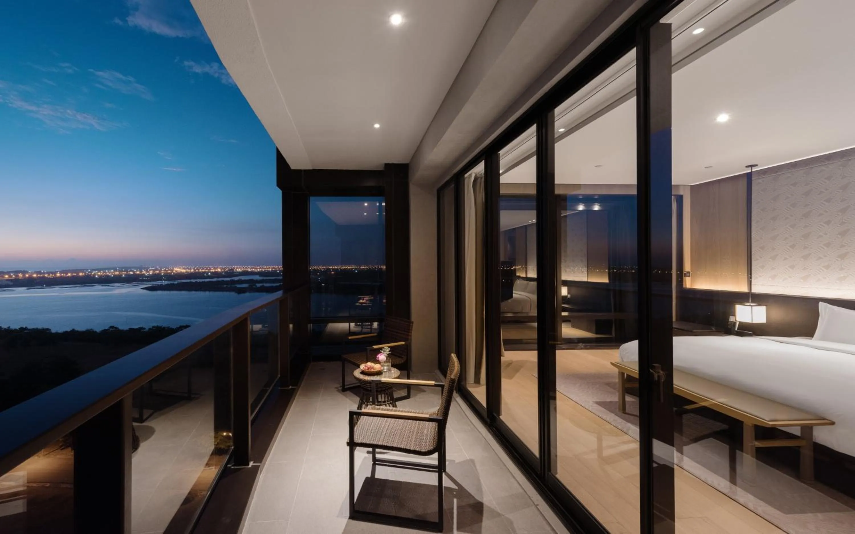 Bedroom, Bed in Crowne Plaza Tainan by IHG