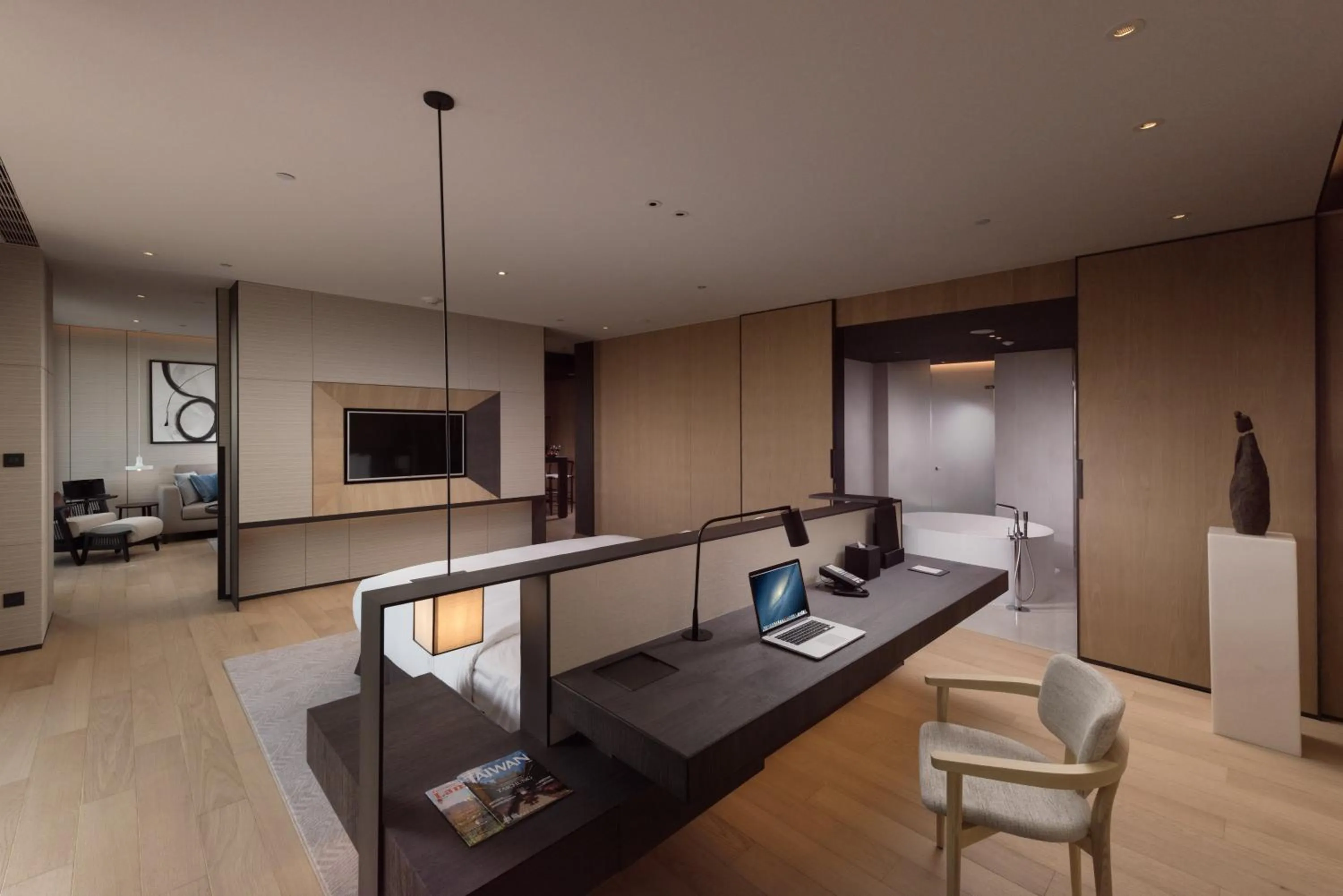 Bedroom, Bed in Crowne Plaza Tainan by IHG