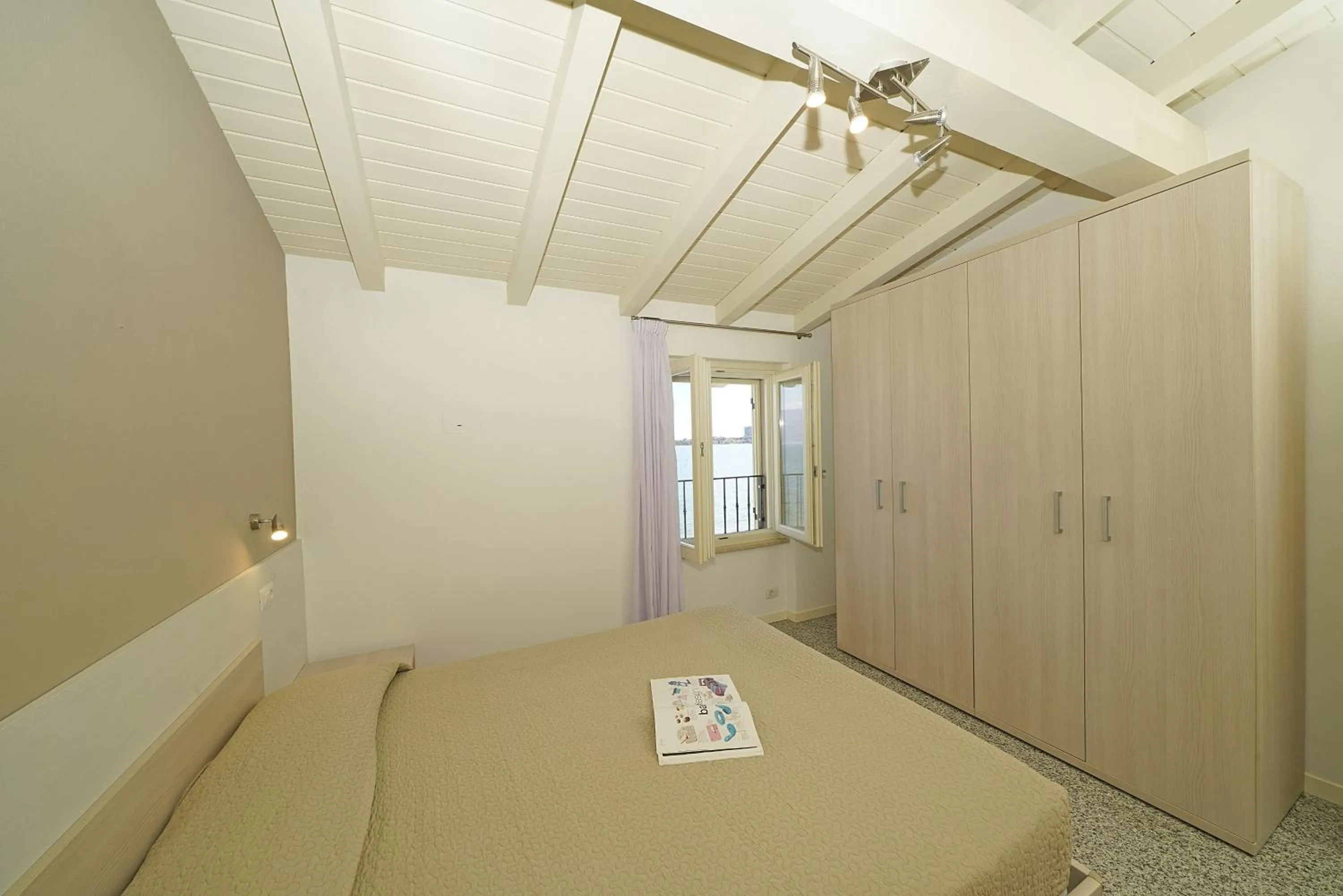 Bedroom, Bed in Onda Blu Resort