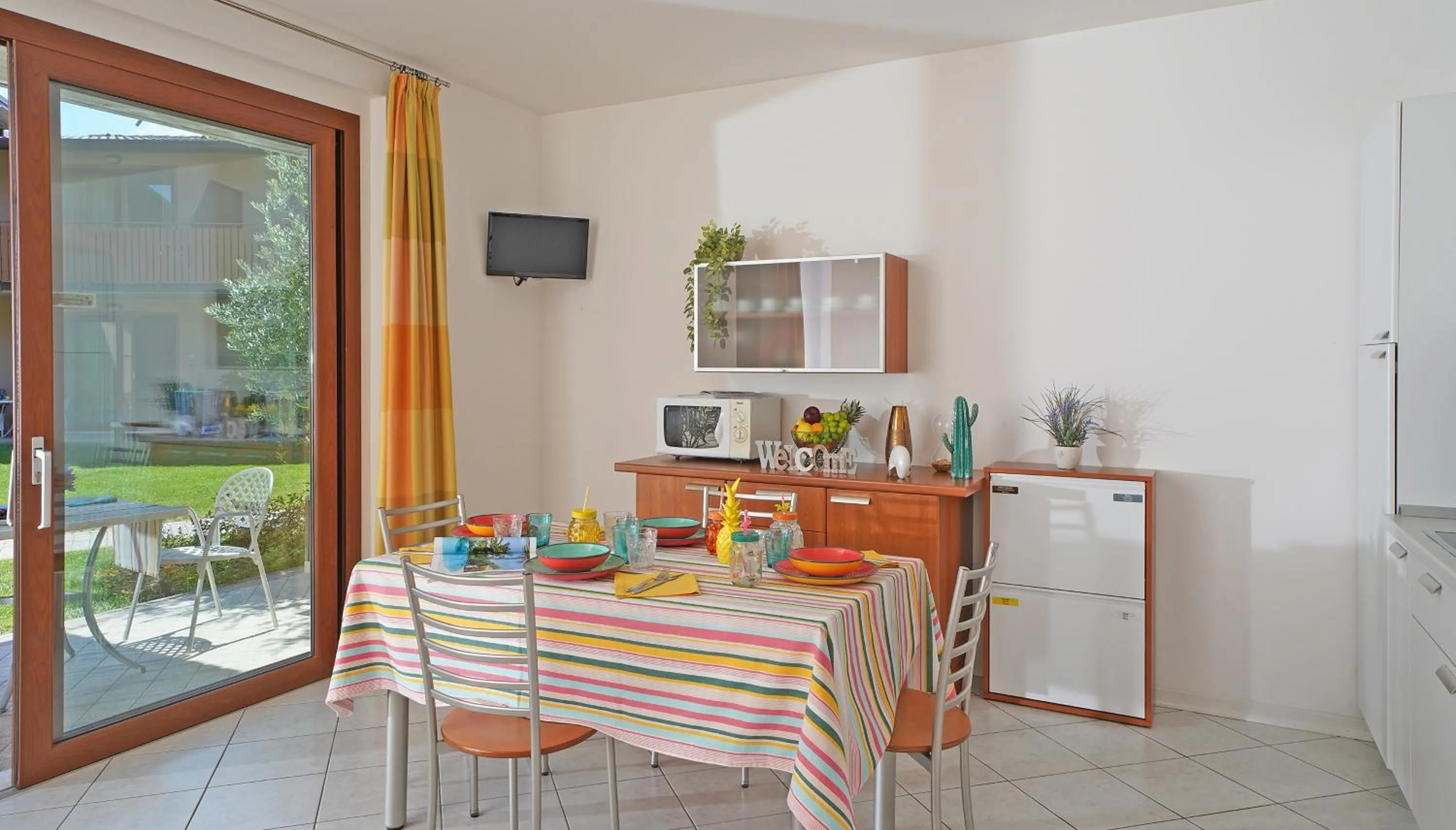 Dining area in Onda Blu Resort