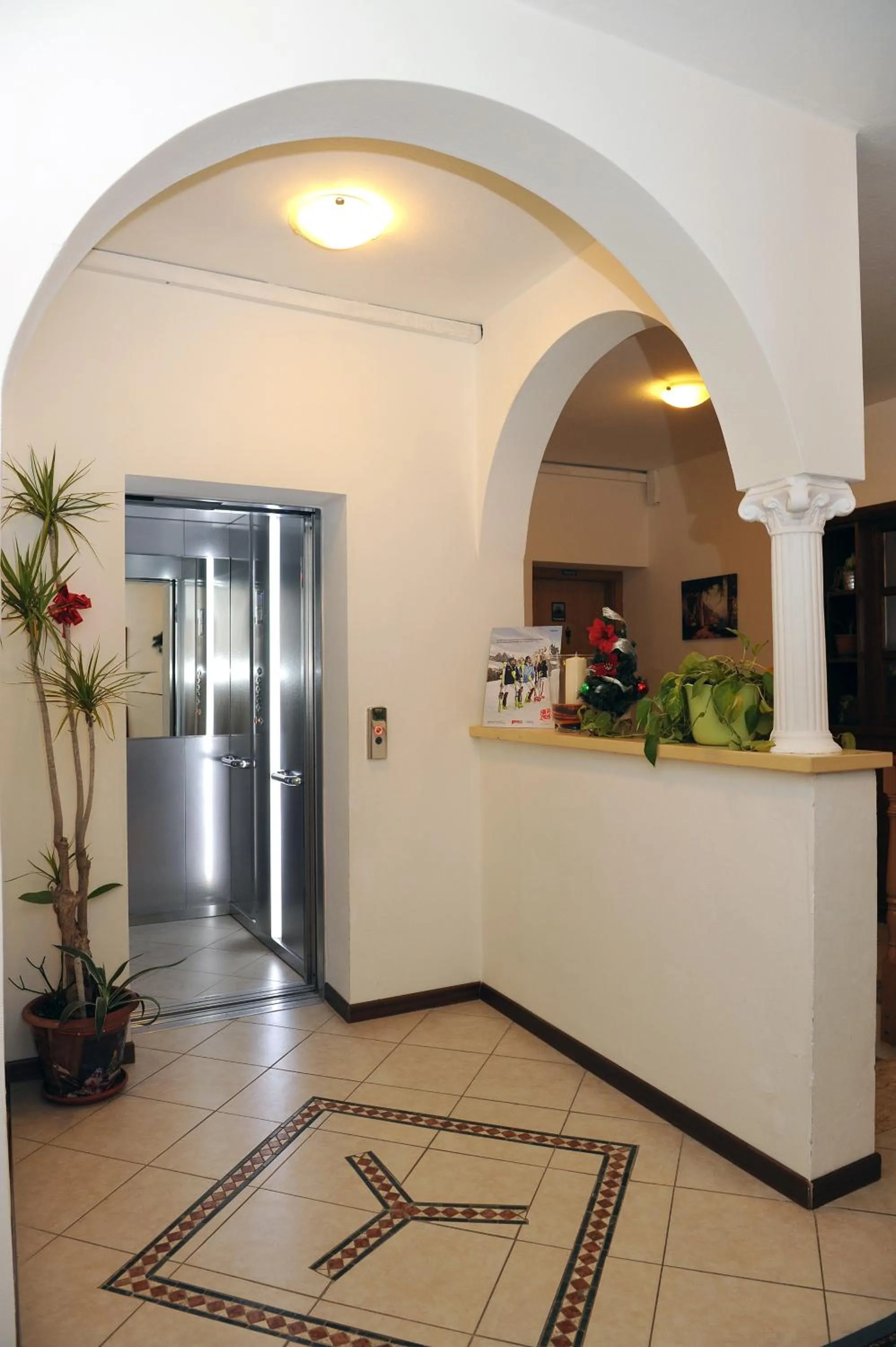 Decorative detail in Hotel Bucaneve