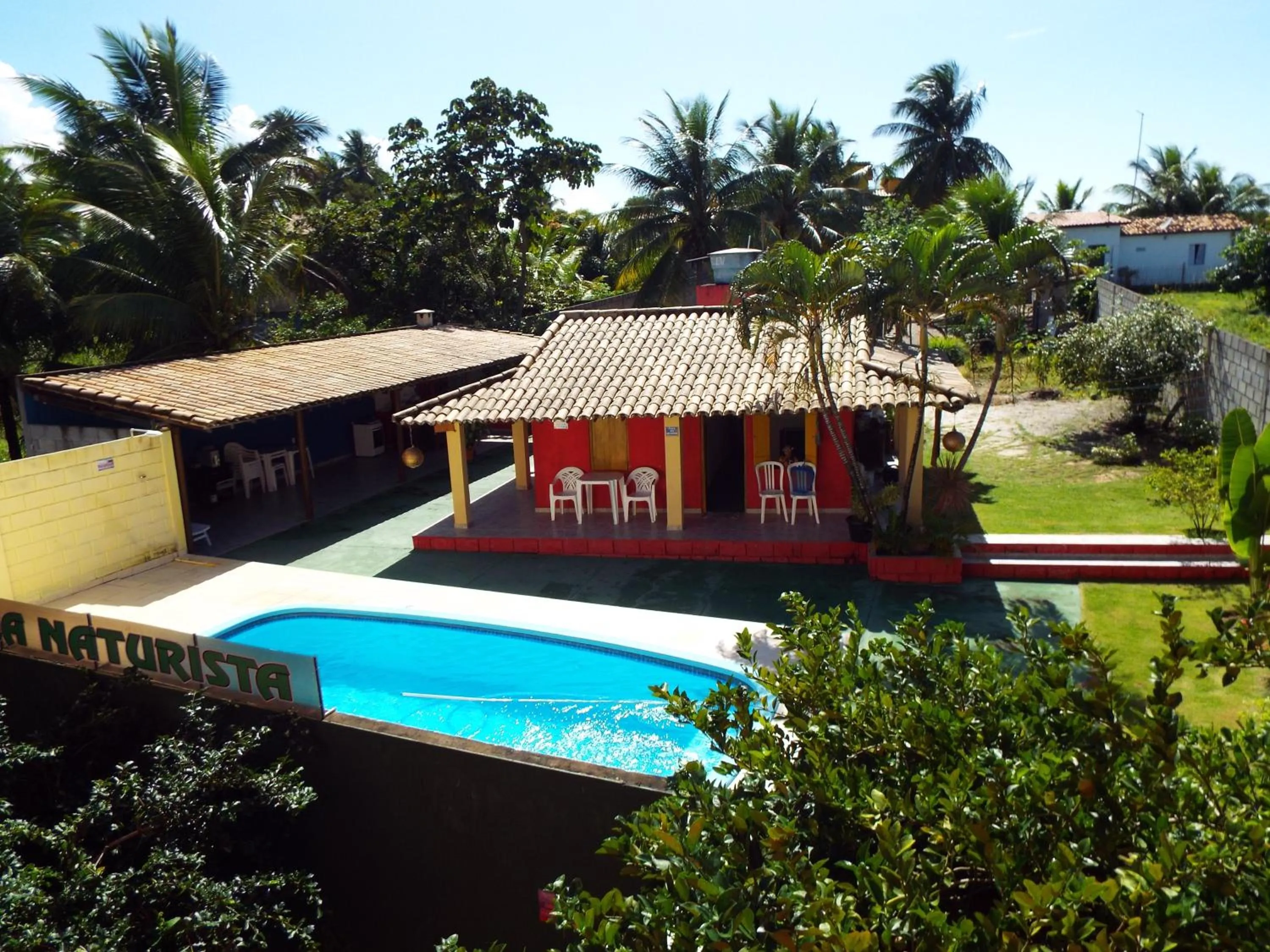 Swimming pool in Pousada Rio e Mar