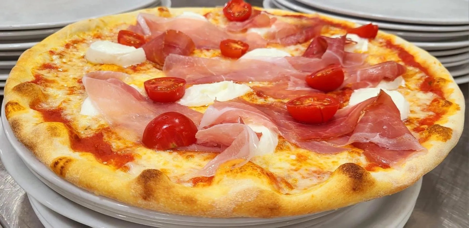 Restaurant/places to eat in Lake Hotel Benaco