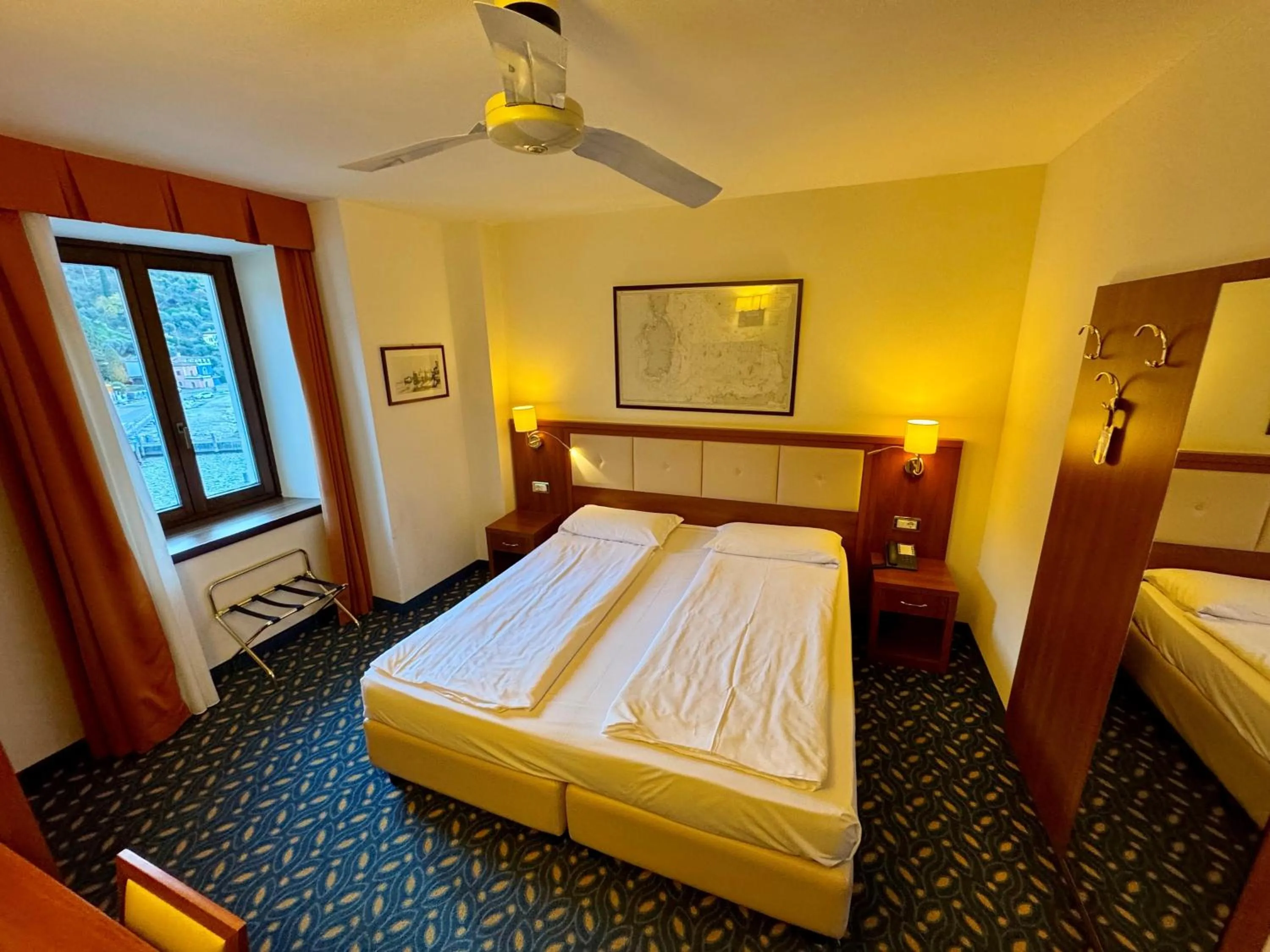 Bed in Lake Hotel Benaco