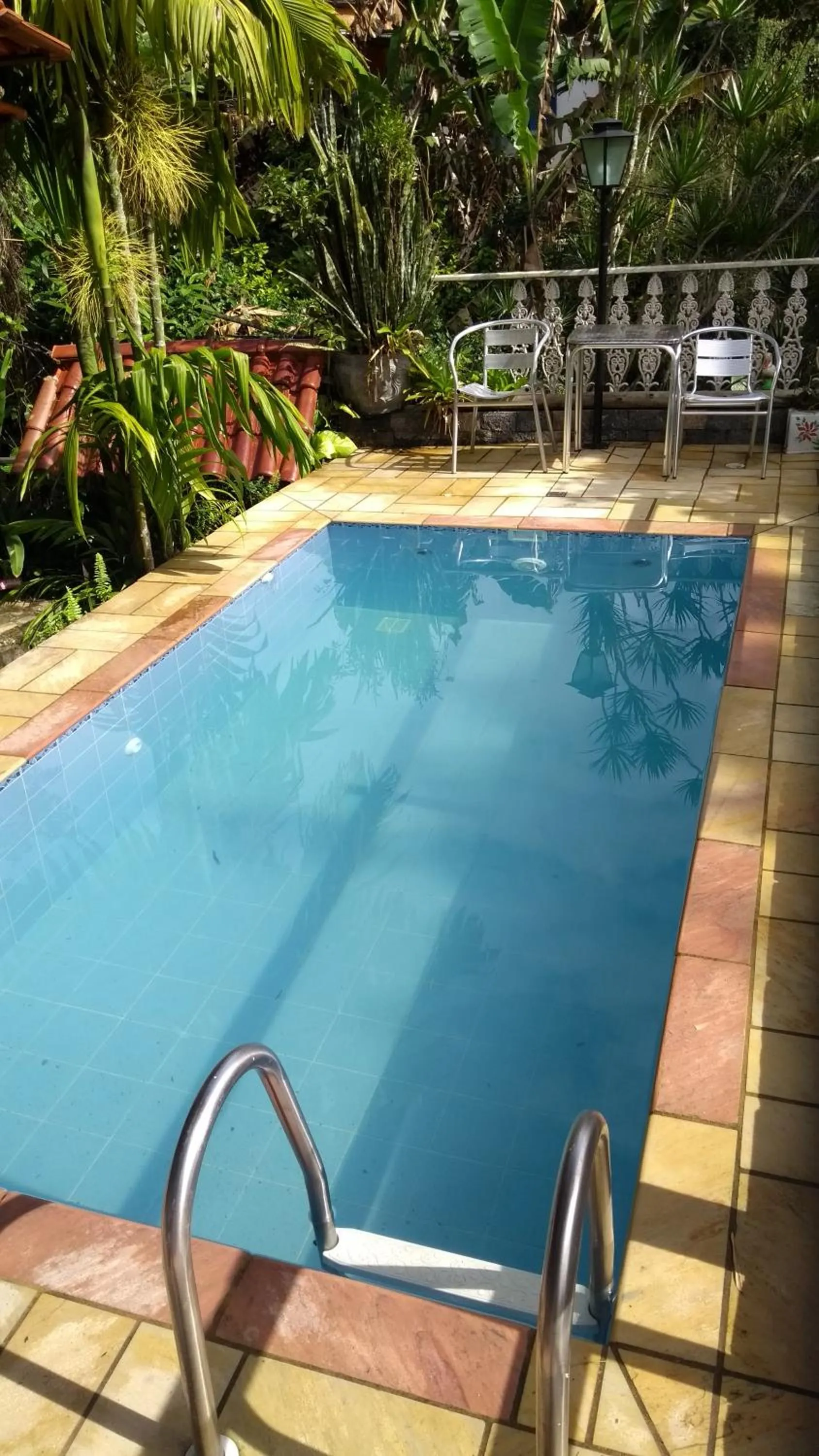 Swimming pool in Mata Virgem Hostel e Pousada