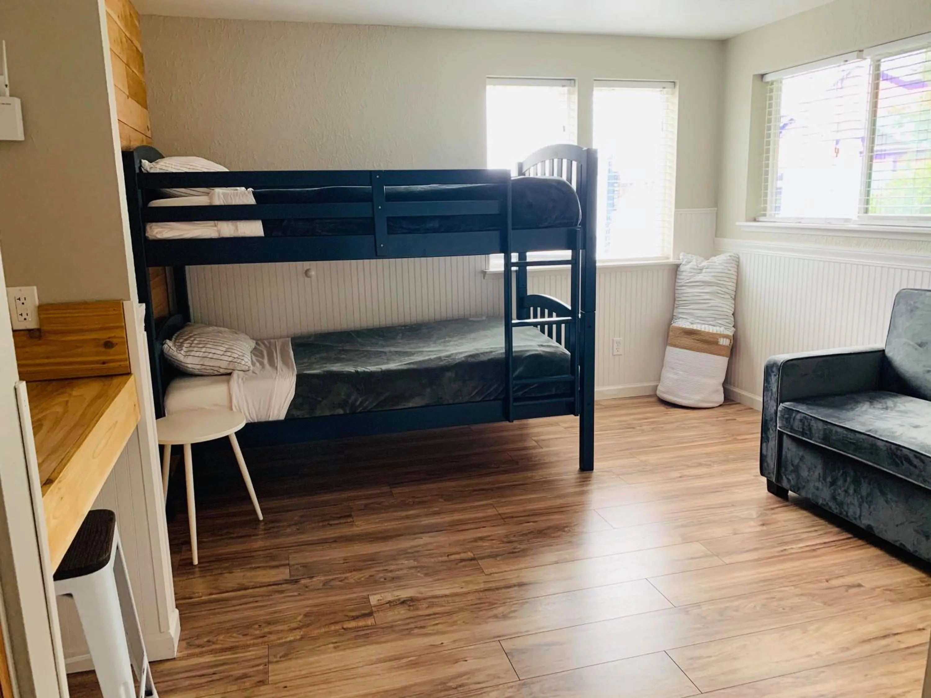bunk bed, Bed in Boardwalk Cottages