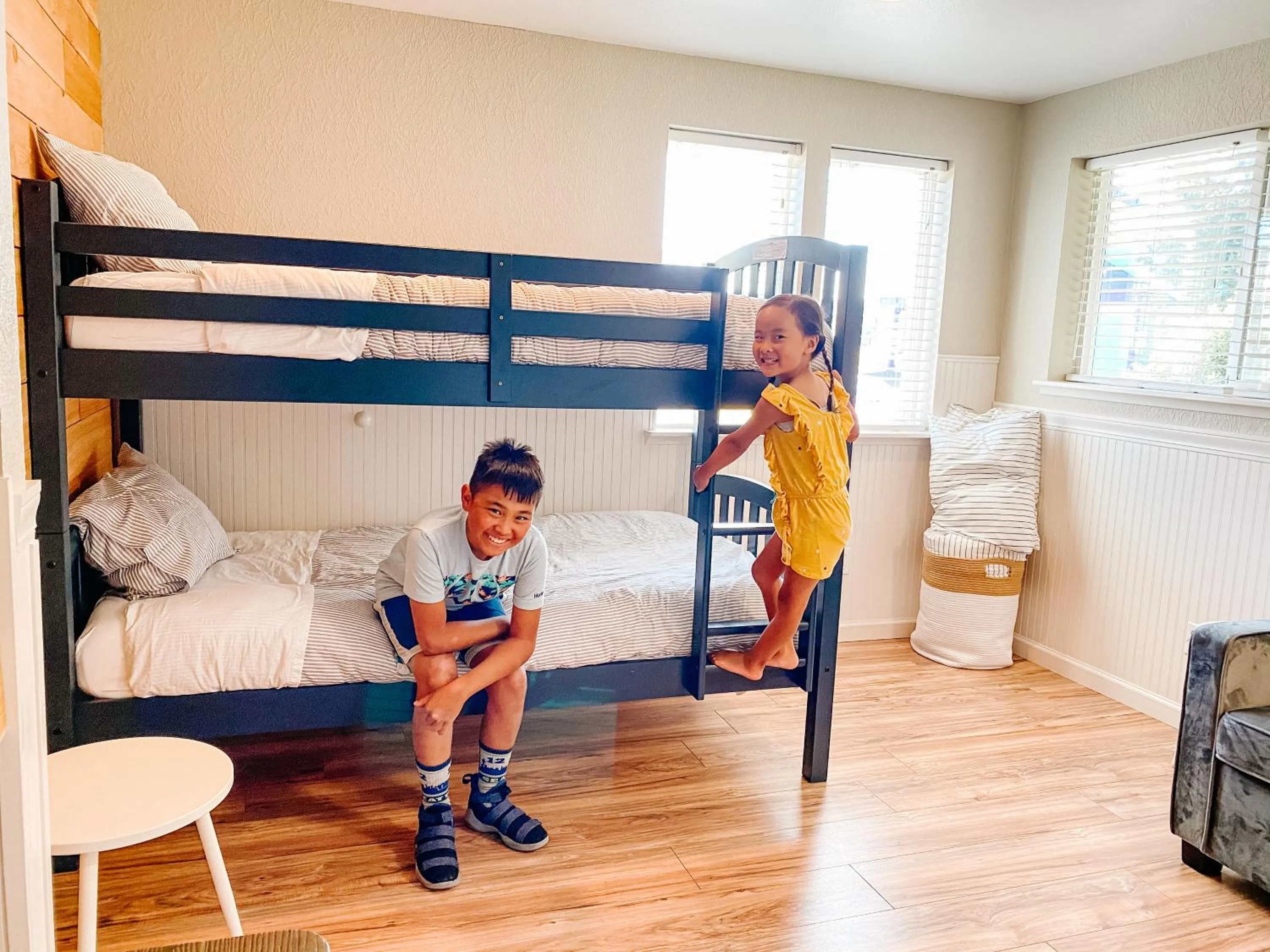 Bedroom, Bed in Boardwalk Cottages