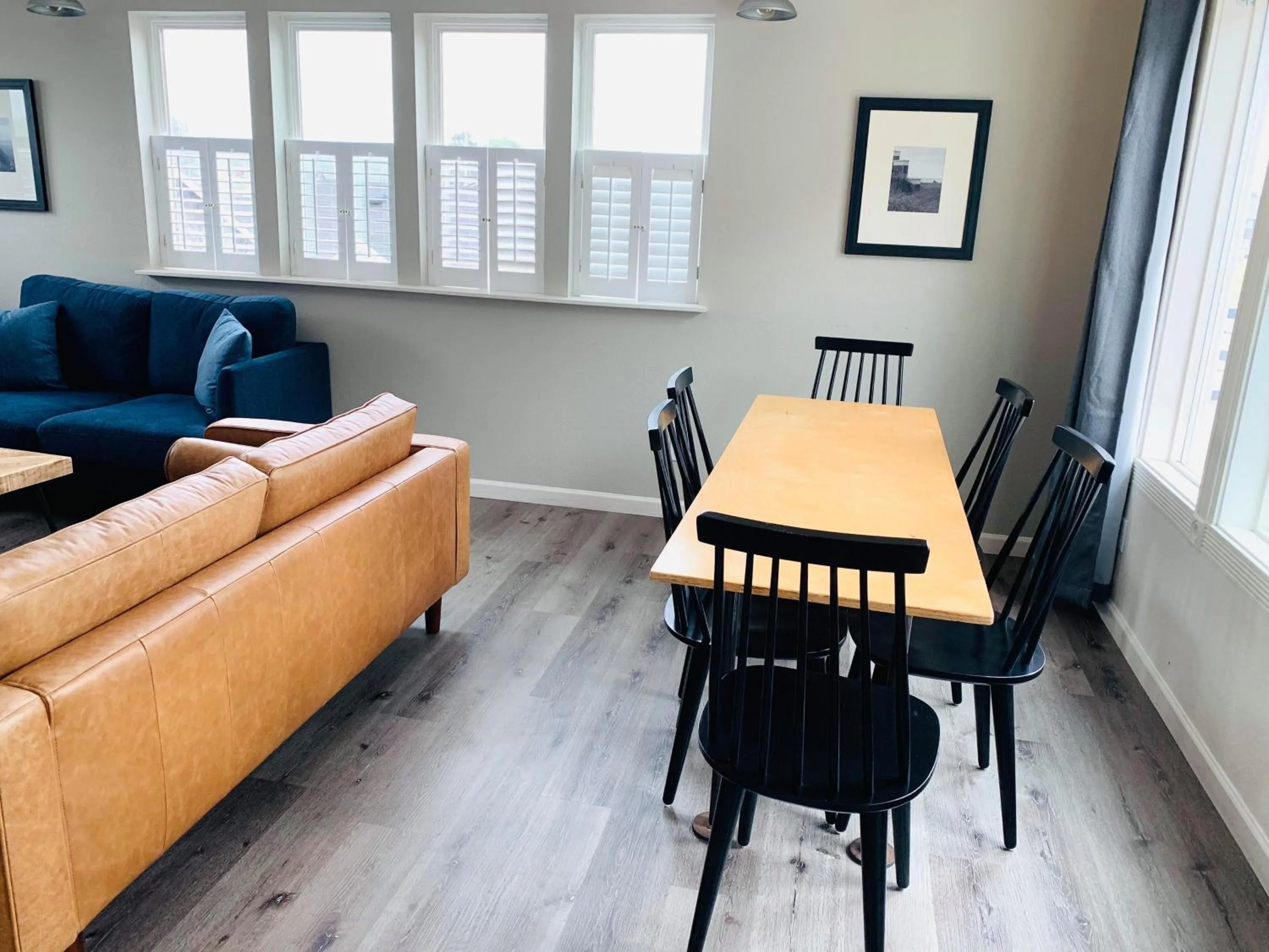 Dining area in Boardwalk Cottages