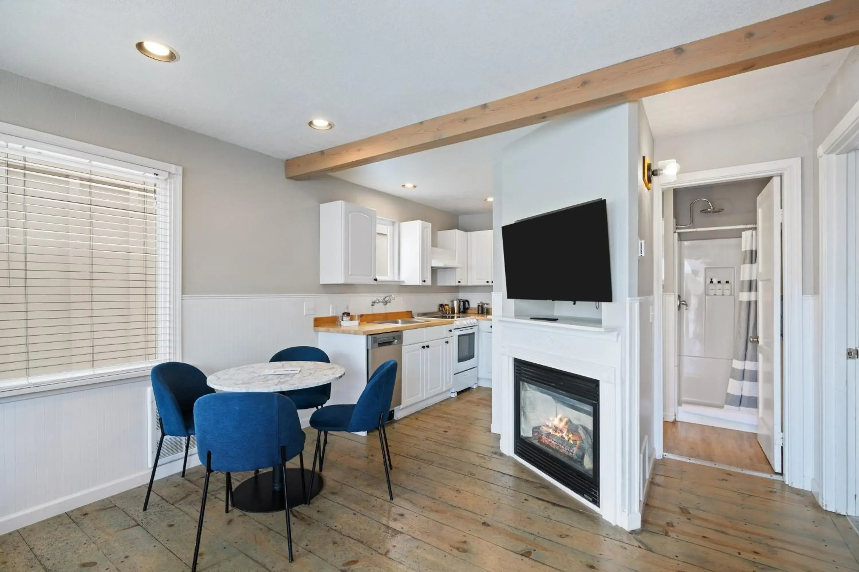 Two-Bedroom with Kitchen in Boardwalk Cottages Two-Bedroom with Kitchen in Boardwalk Cottages