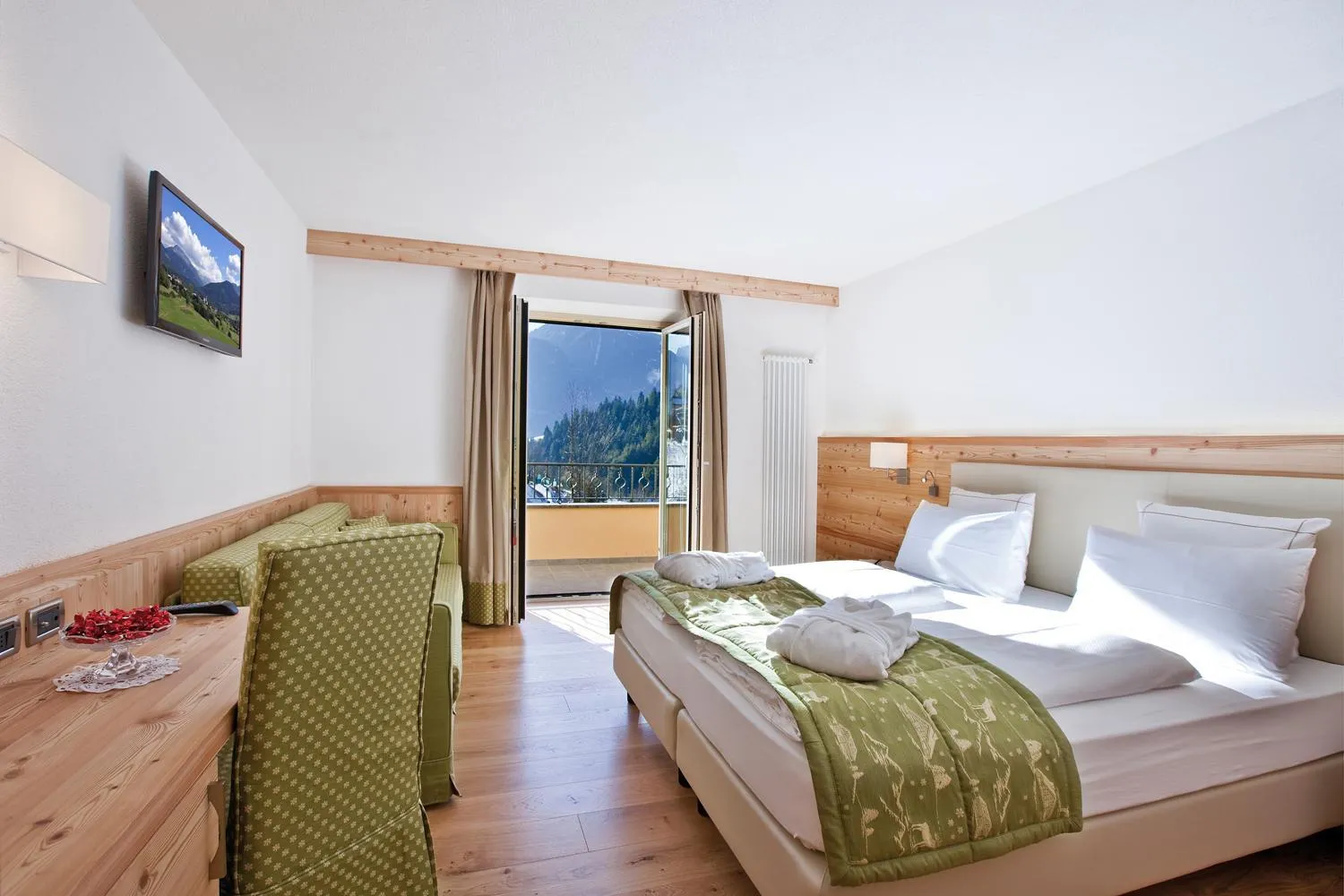 Bed in Rio Stava Family Resort & Spa