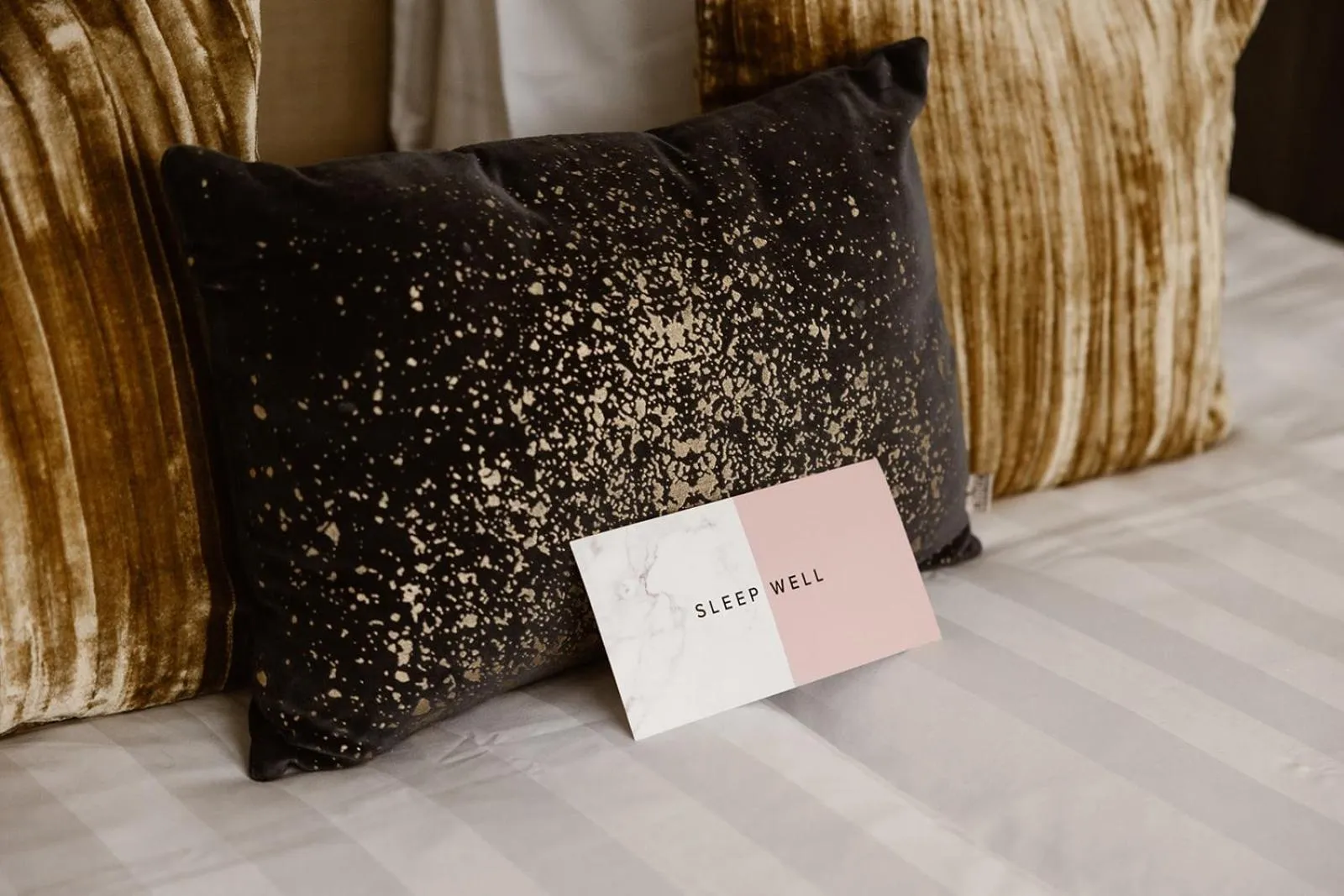 Bed in Hotel Amerika