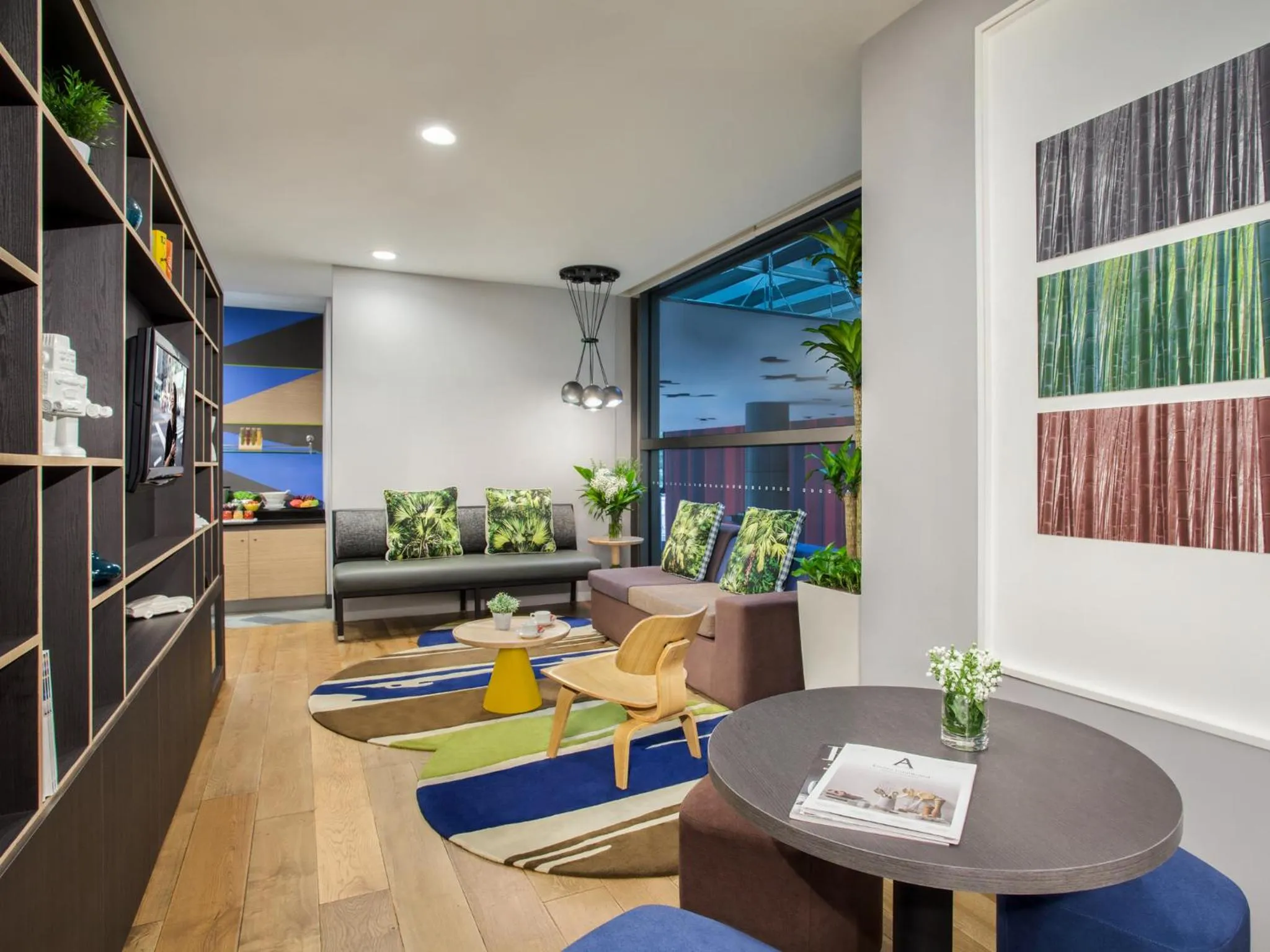 Property building, Restaurant/Places to Eat in Citadines Mount Sophia Singapore