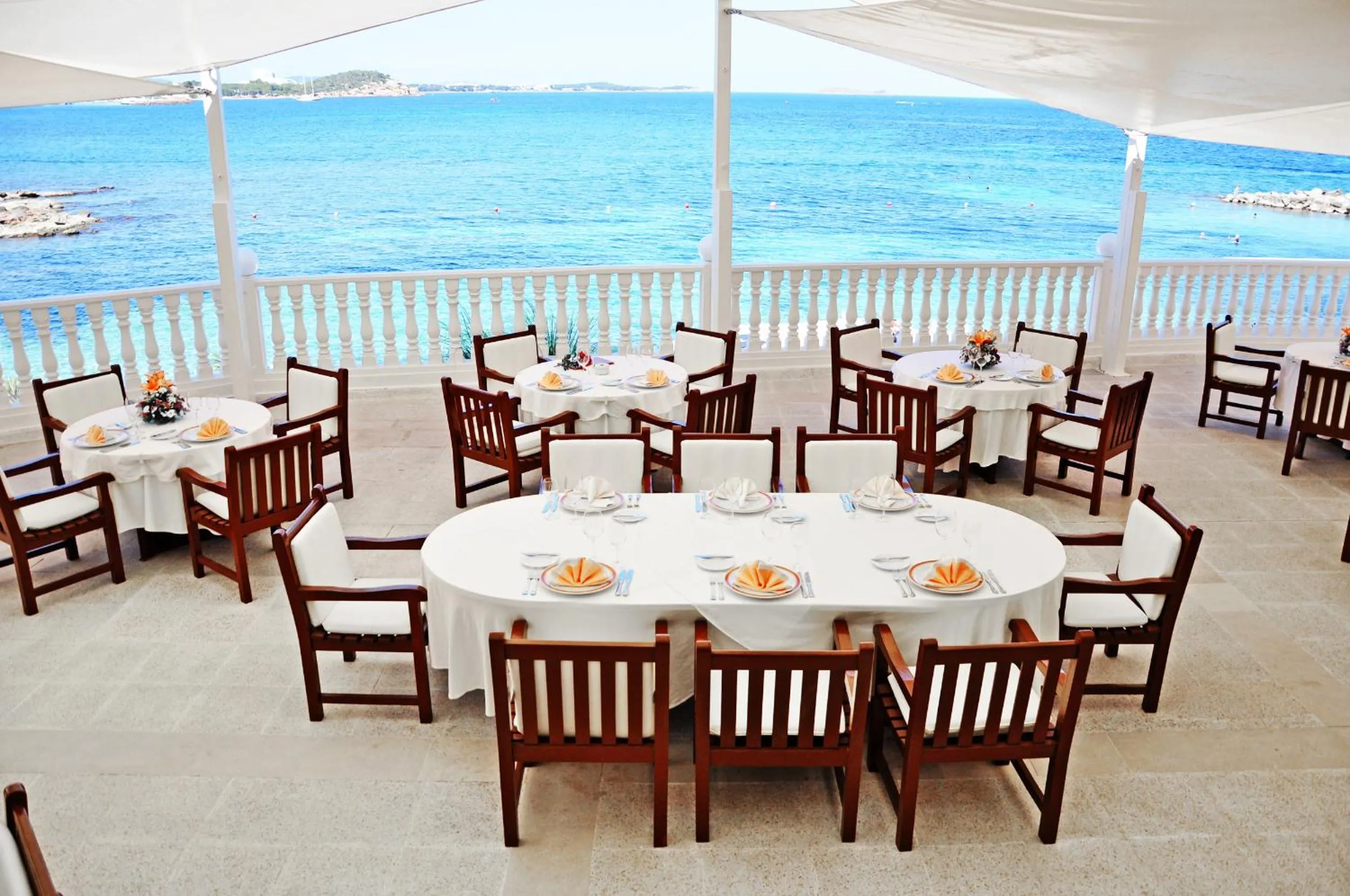 Restaurant/places to eat in Grand Hotel Palladium Santa Eulalia del Rio