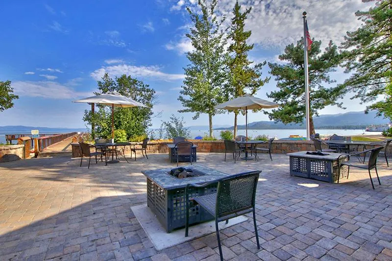 BBQ facilities in South Lake Tahoe Resort - Steps to Beach & Close to Heavenly