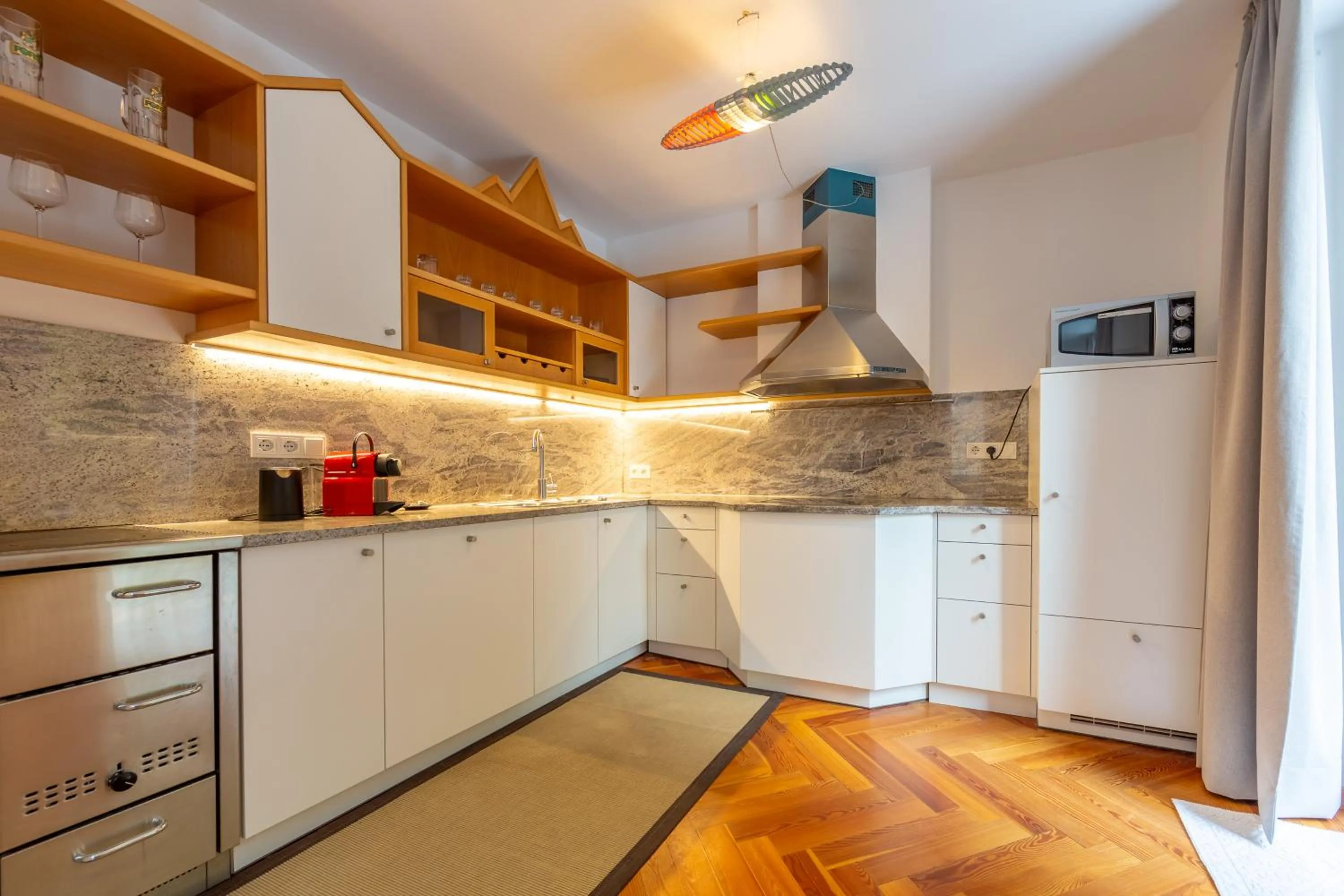 Kitchen or kitchenette in Parkhotel Sole Paradiso