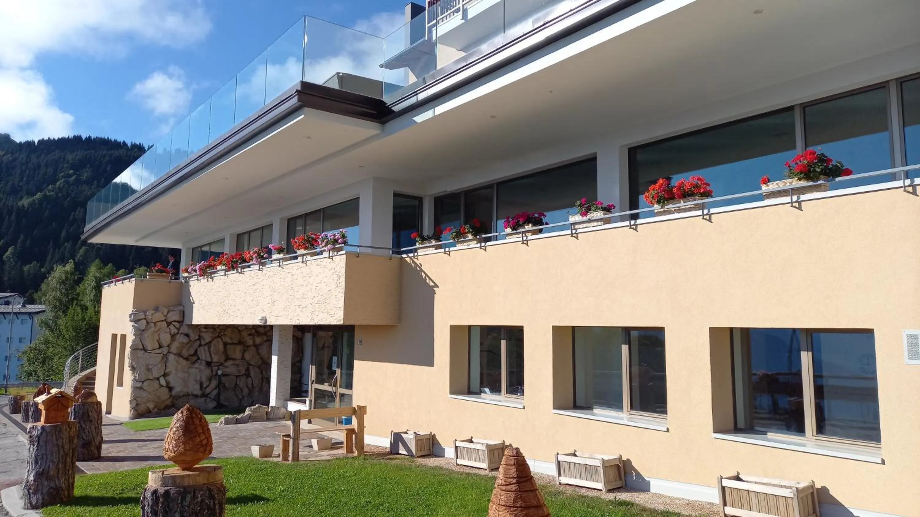 Property building in Hotel Monte Bondone