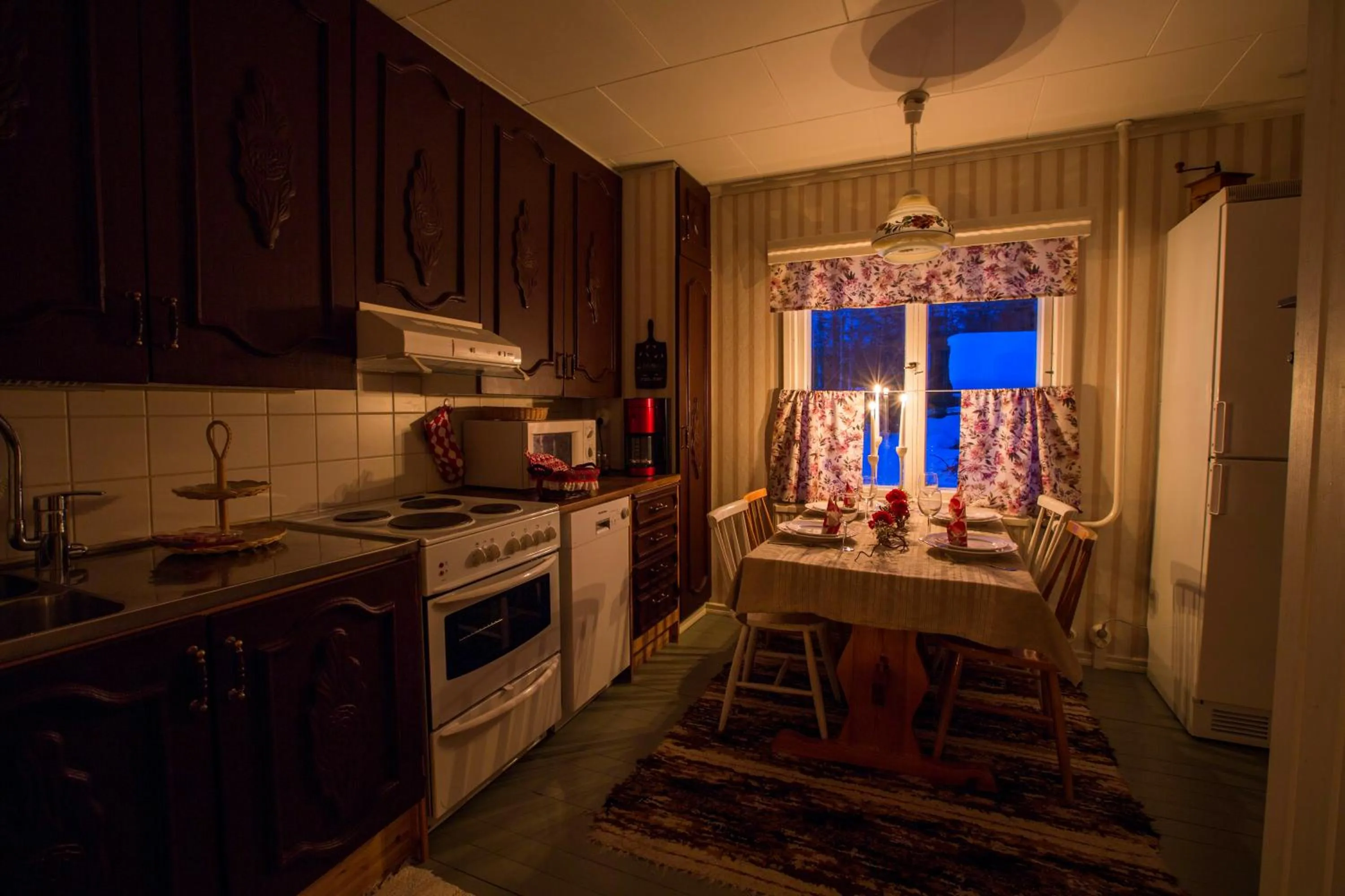 Kitchen or kitchenette in Villa Havula