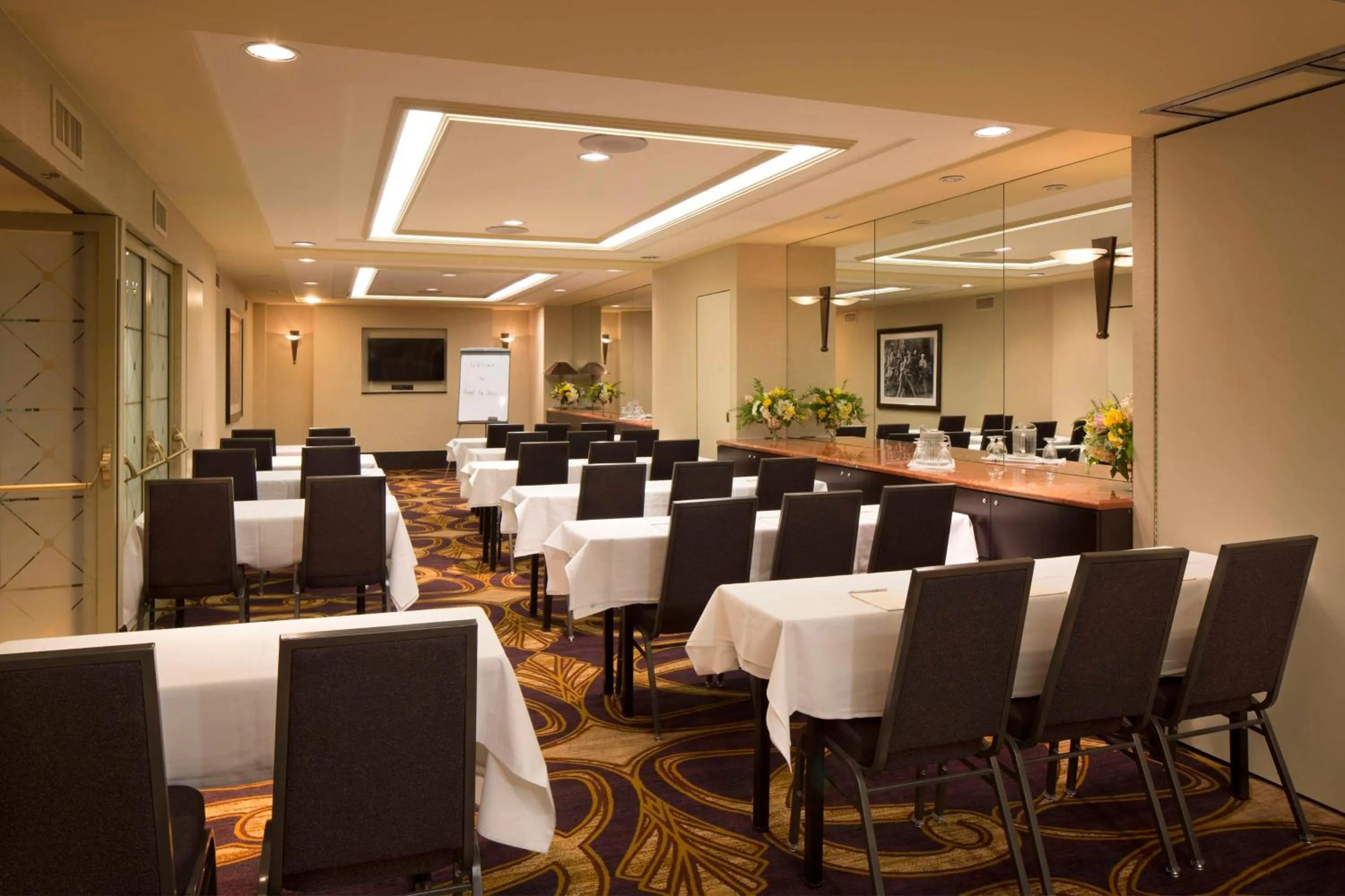 Meeting/conference room in Hotel De Anza