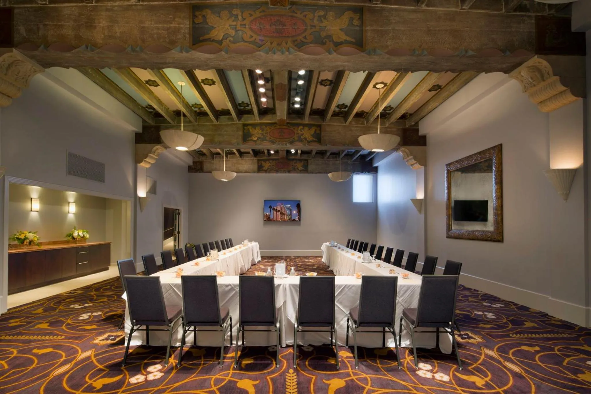 Meeting/conference room in Hotel de Anza by IHG