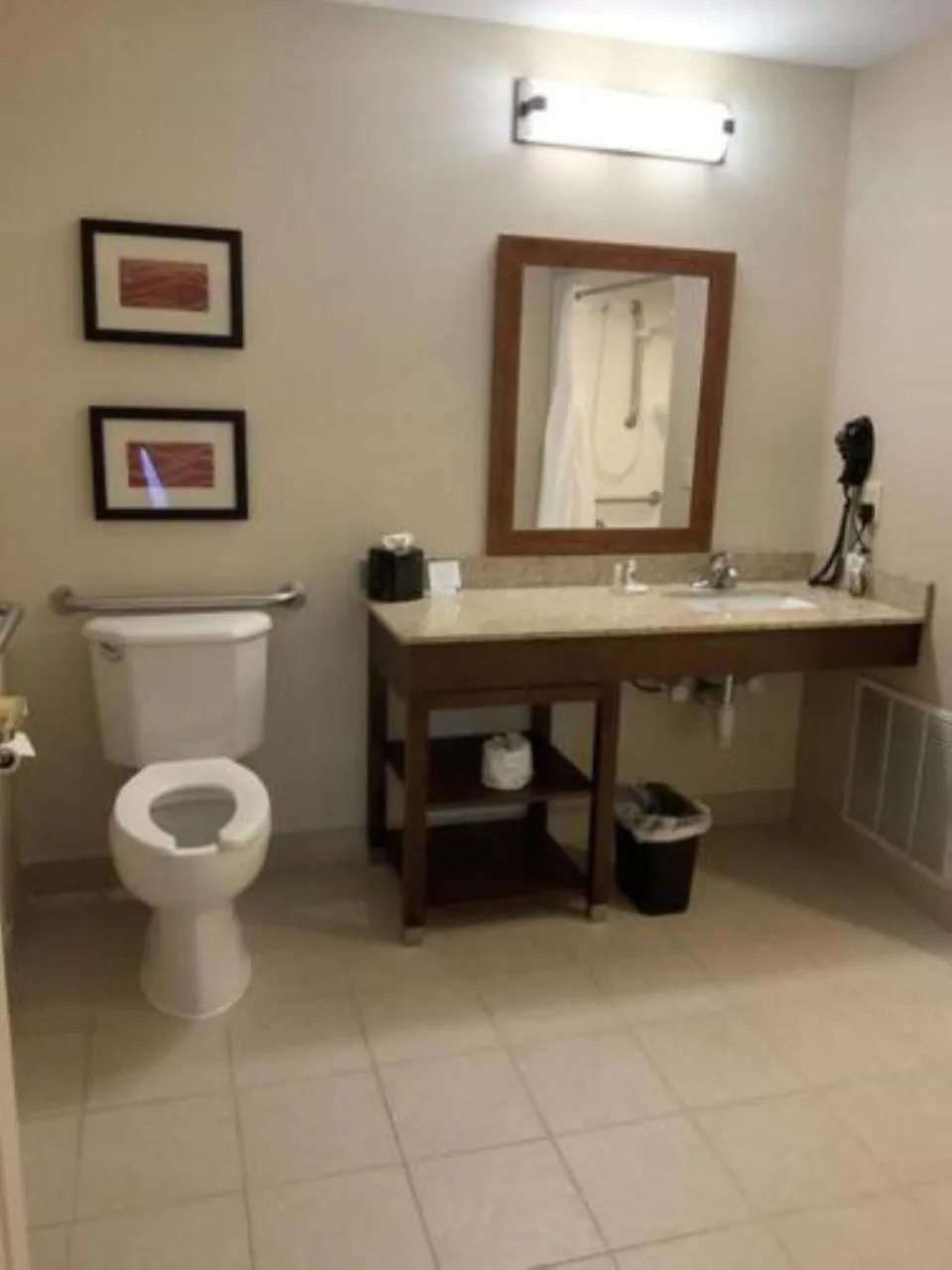 Bathroom in Comfort Inn & Suites West Chester - North Cincinnati