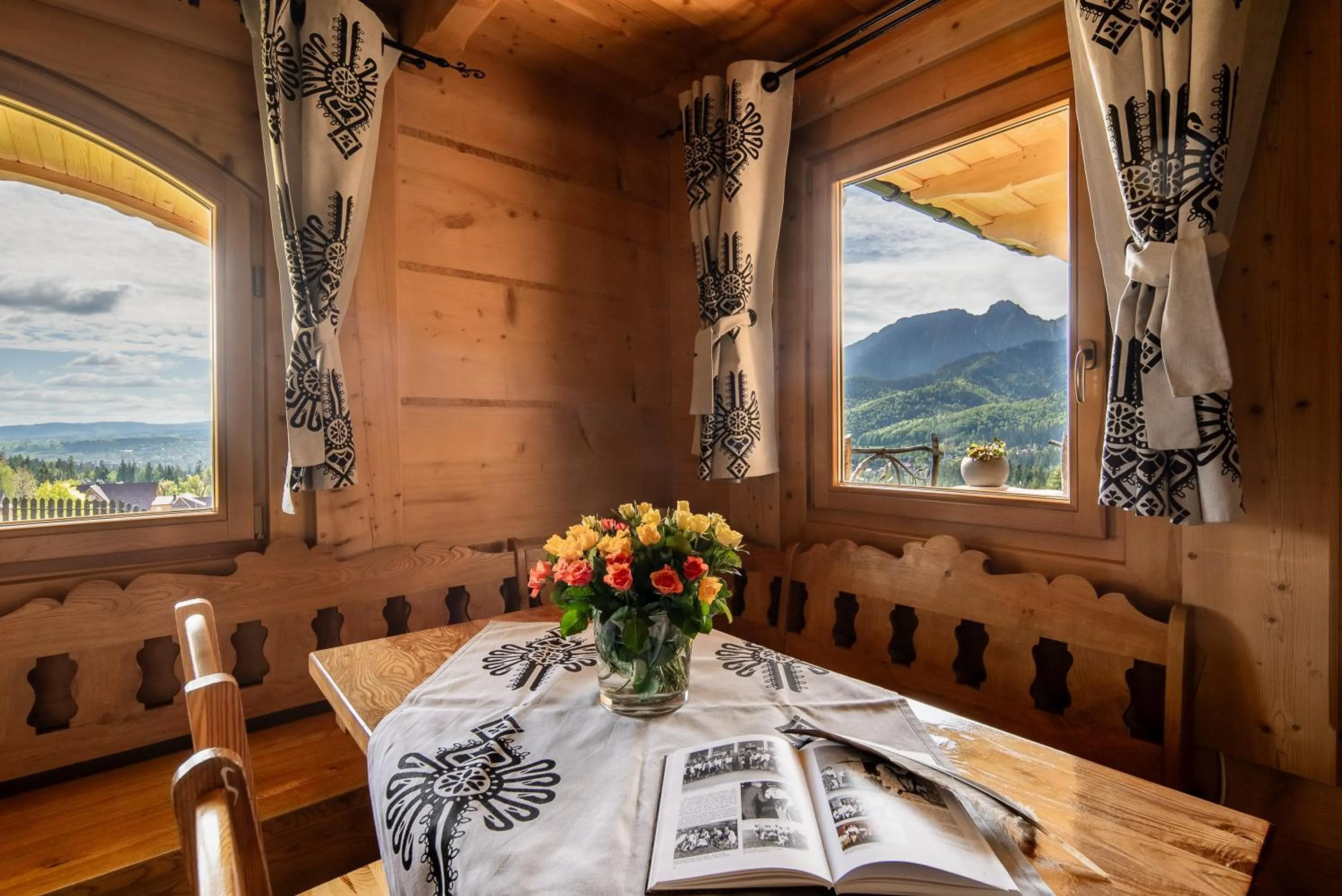 Dining area in Willa Turnia