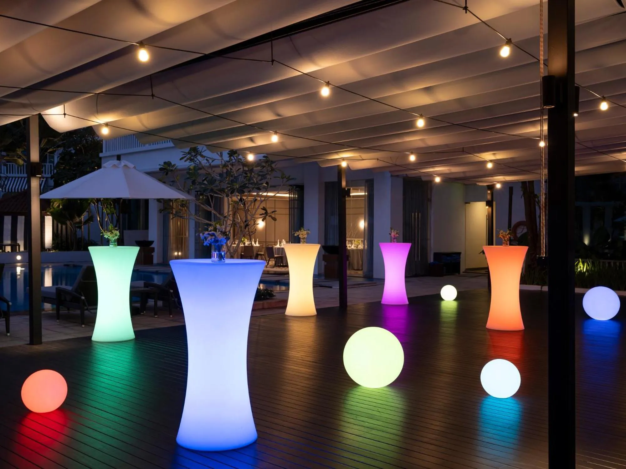 Lounge or bar in The Robertson House by The Crest Collection