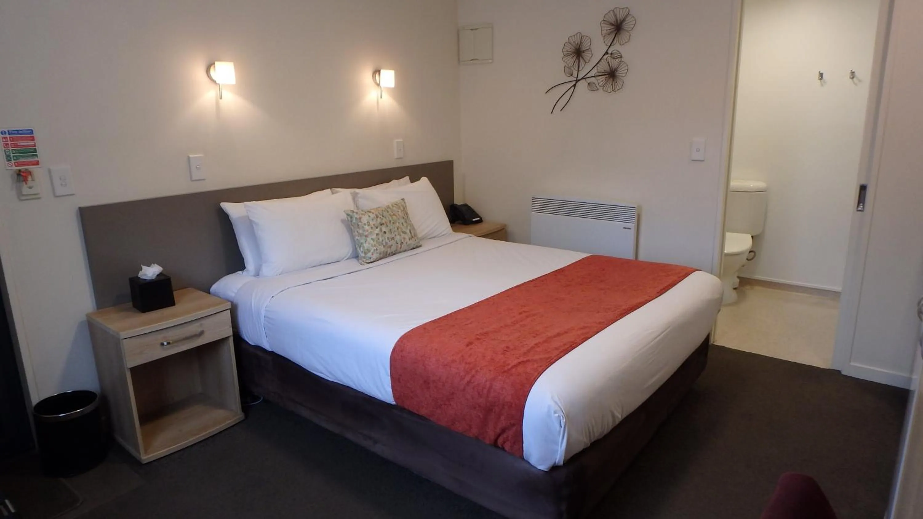 Bedroom, Bed in Bella Vista Queenstown