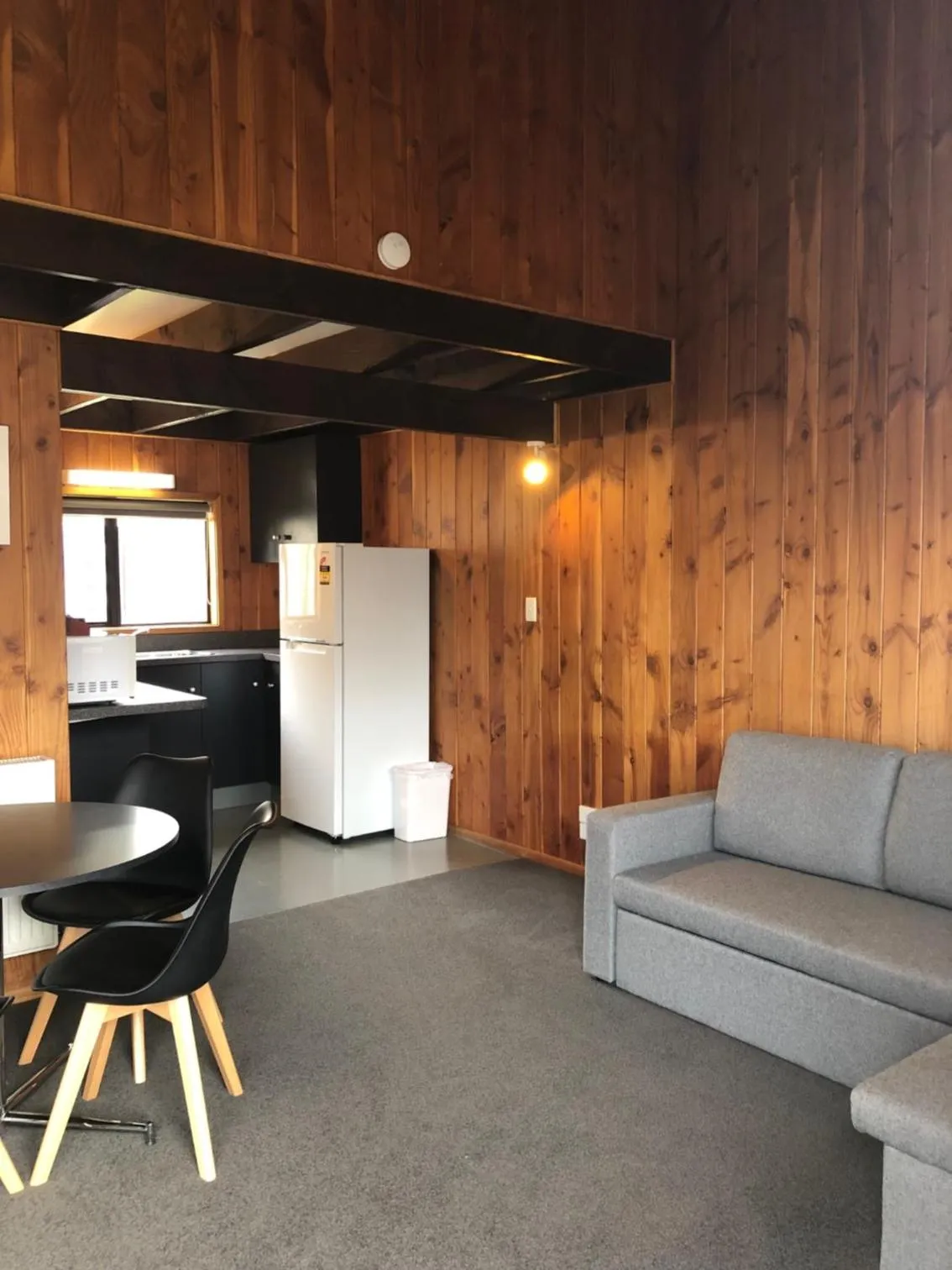 Seating area in Alpine Motel