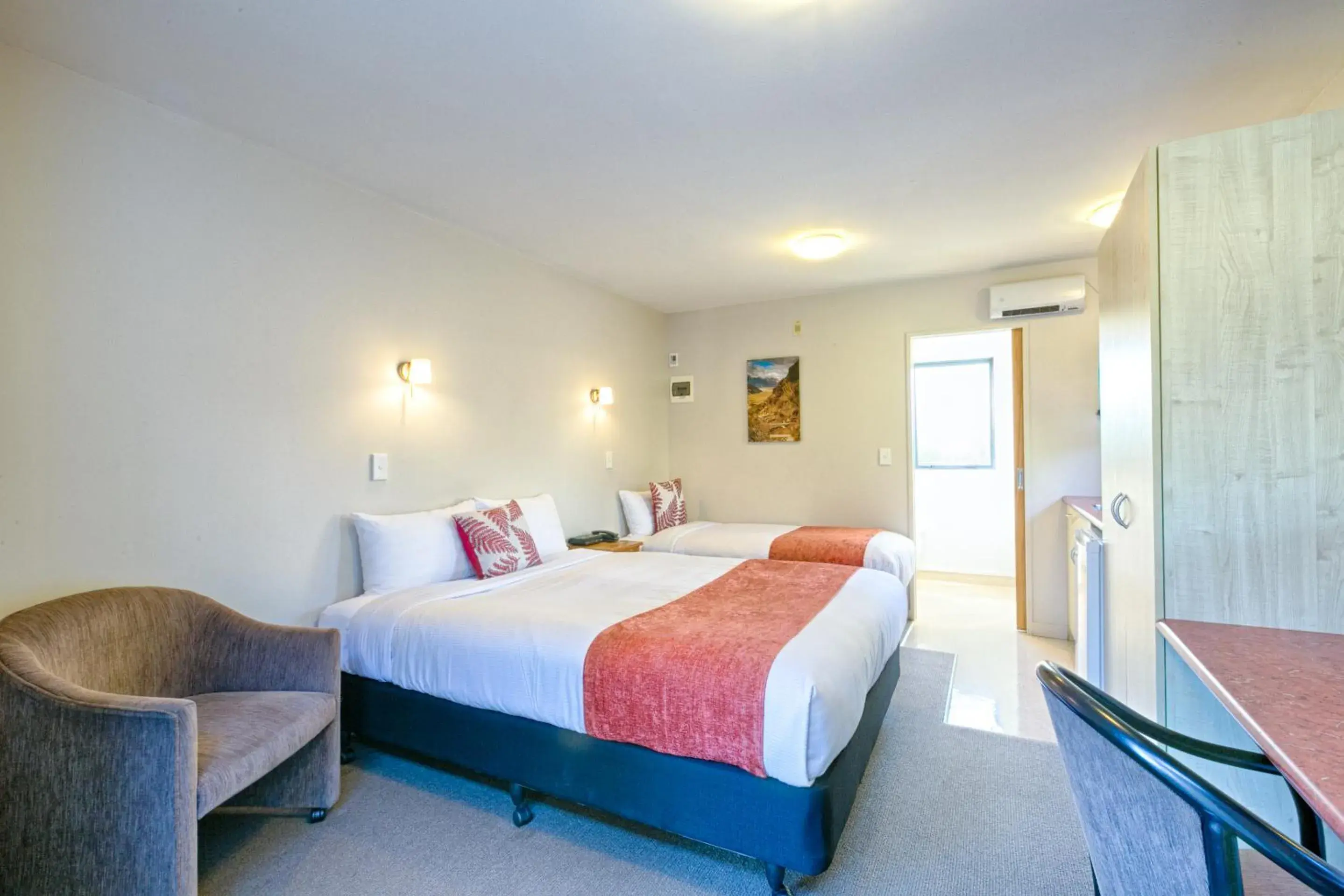 Standard Triple Room in Bella Vista Motel Franz Josef Glacier Standard Triple Room in Bella Vista Motel Franz Josef Glacier